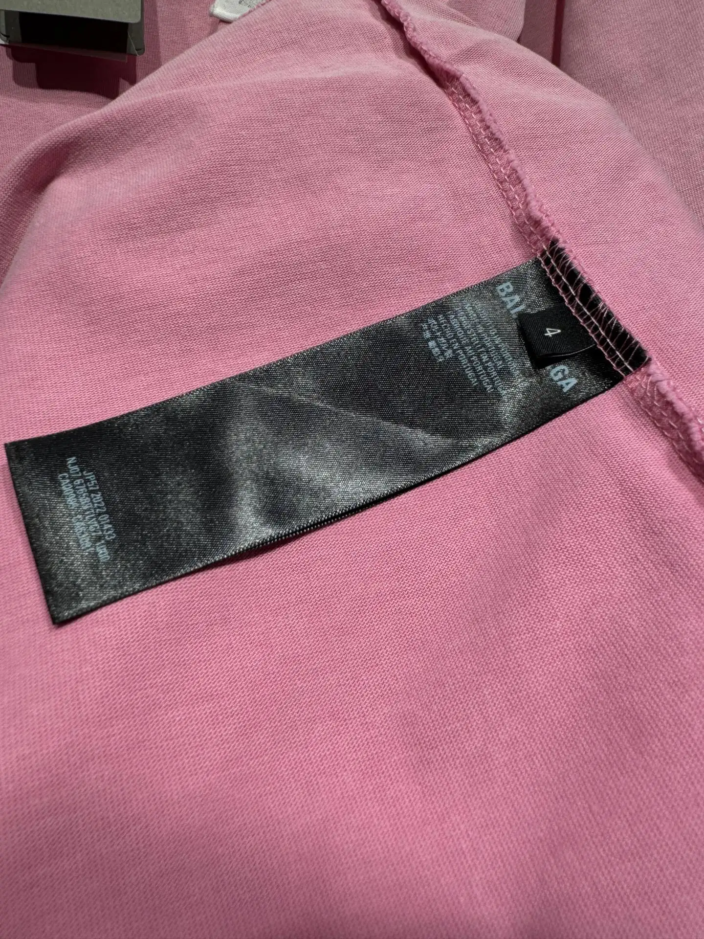 Distressed Rose Patch Oversized T-Shirt D17523028 — view 9