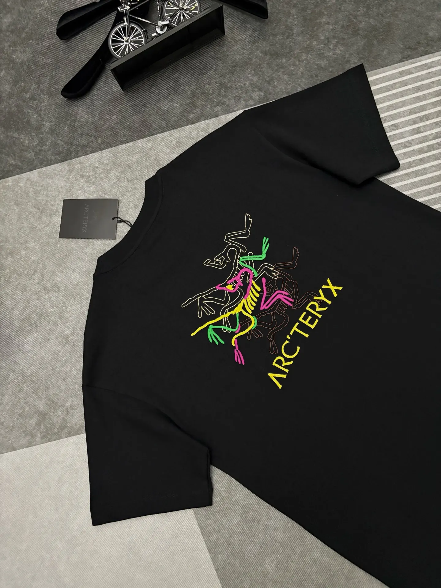 Embroidered Logo Cotton T-Shirt D17514873 — view 7