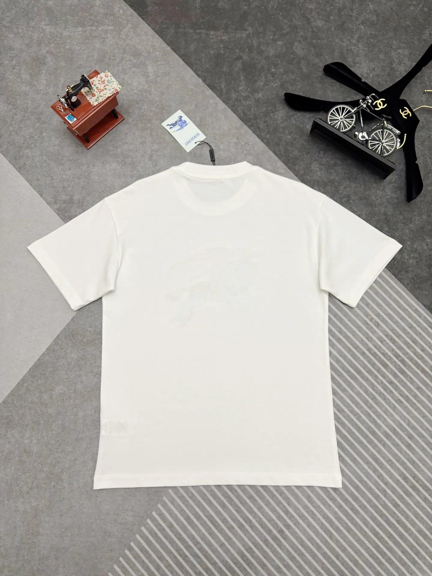 Embroidered Equestrian Knight Cotton T-Shirt D17514892 — view 8