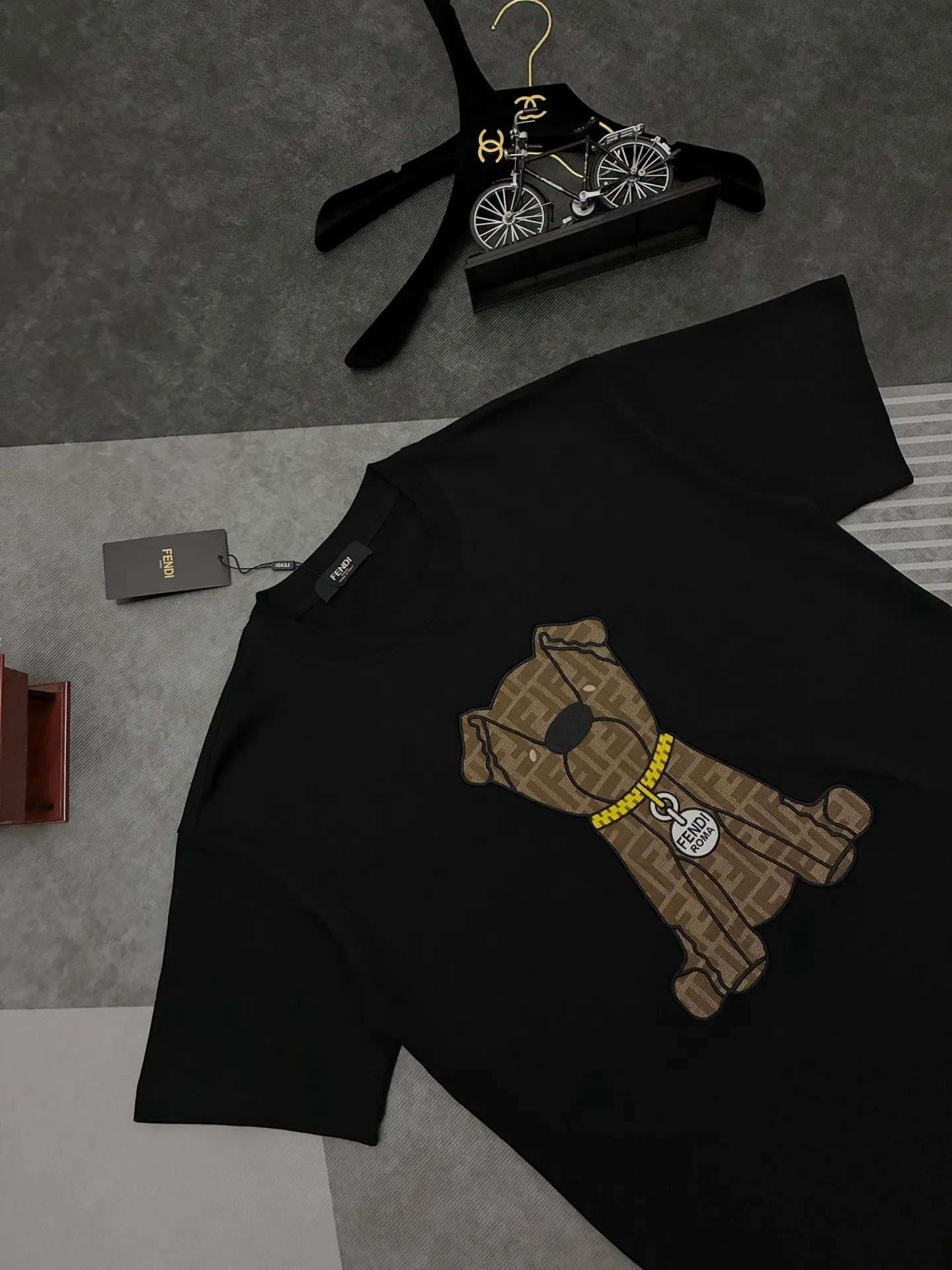 Embroidered Logo Dog Cotton T-Shirt D17514901 — view 2
