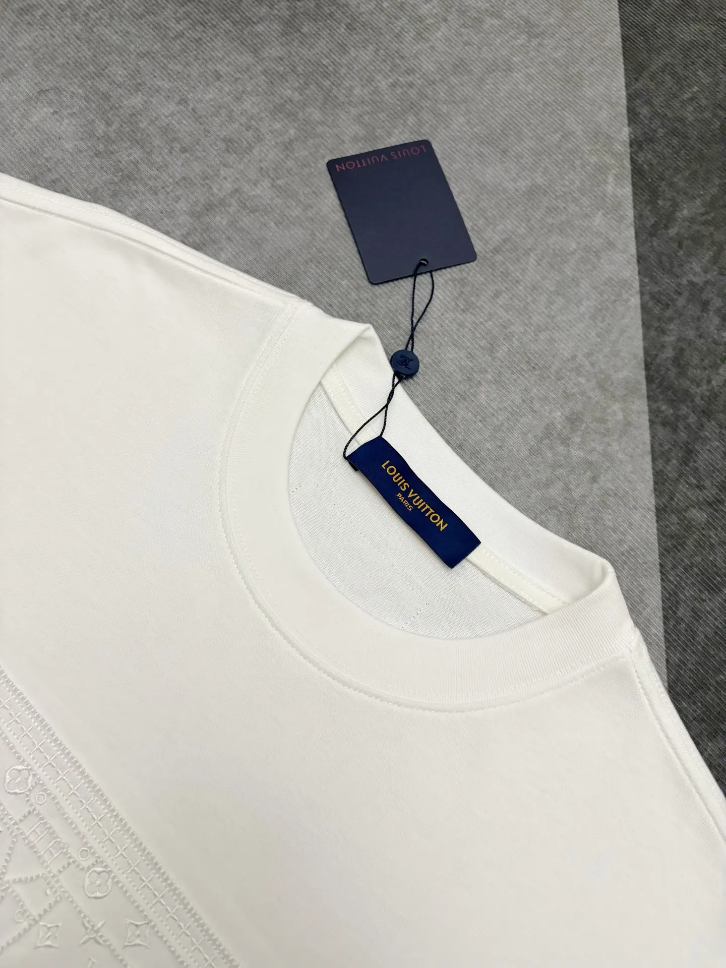Embroidered Trunk Logo Cotton T-Shirt D17514877 — view 4