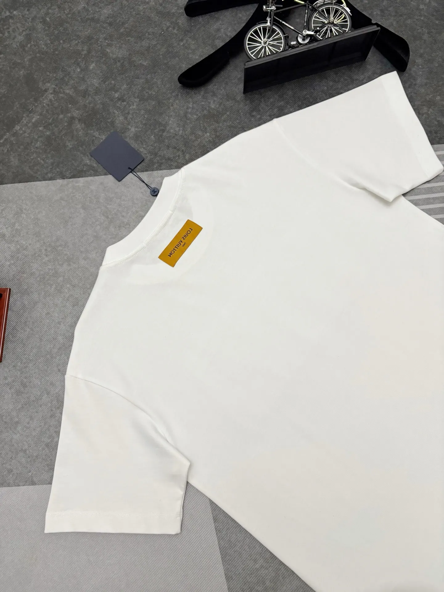 Embroidered Trunk Logo Cotton T-Shirt D17514877 — view 8