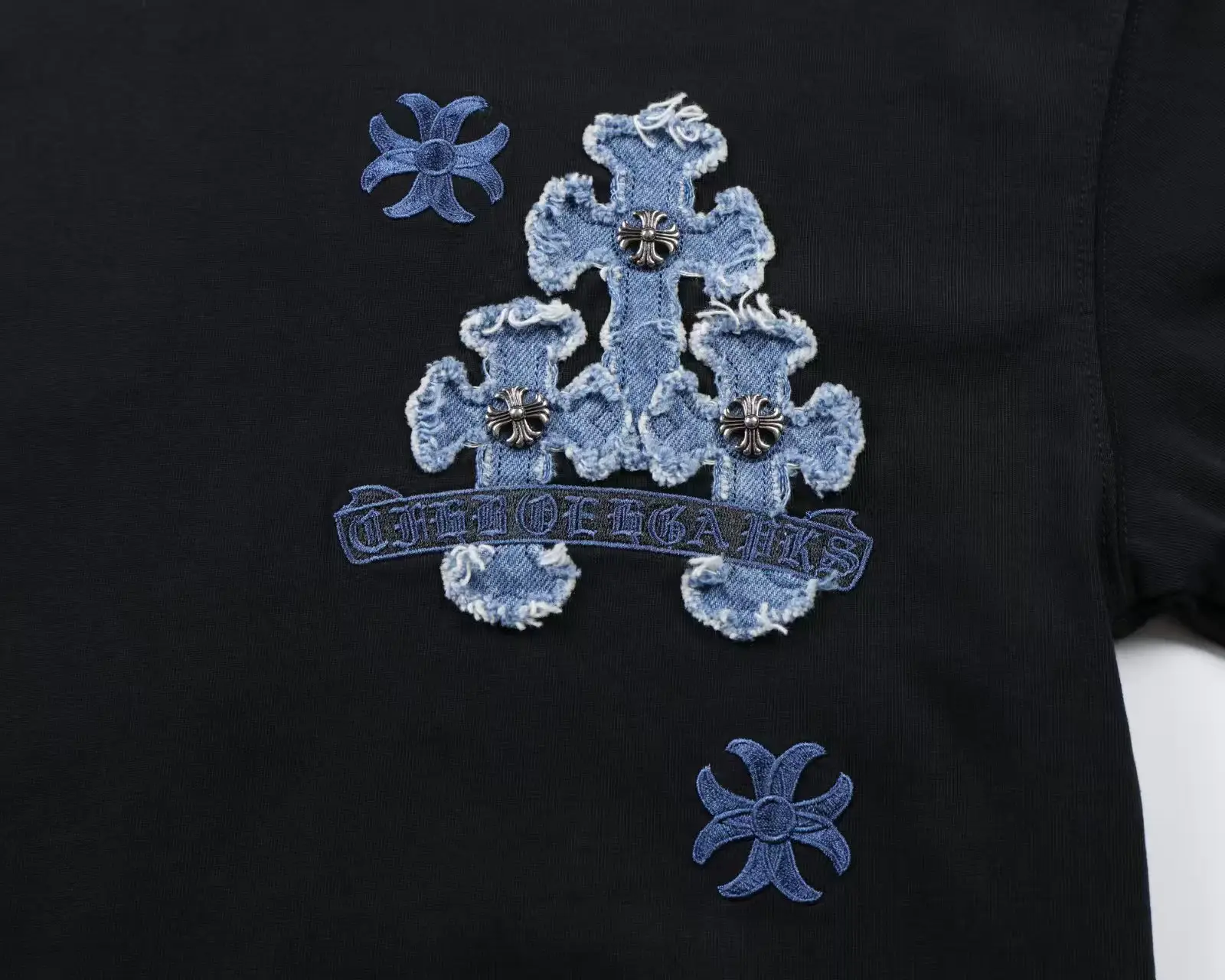 Denim Patchwork Embroidered Long-Sleeve T-Shirt D18023612 — view 3
