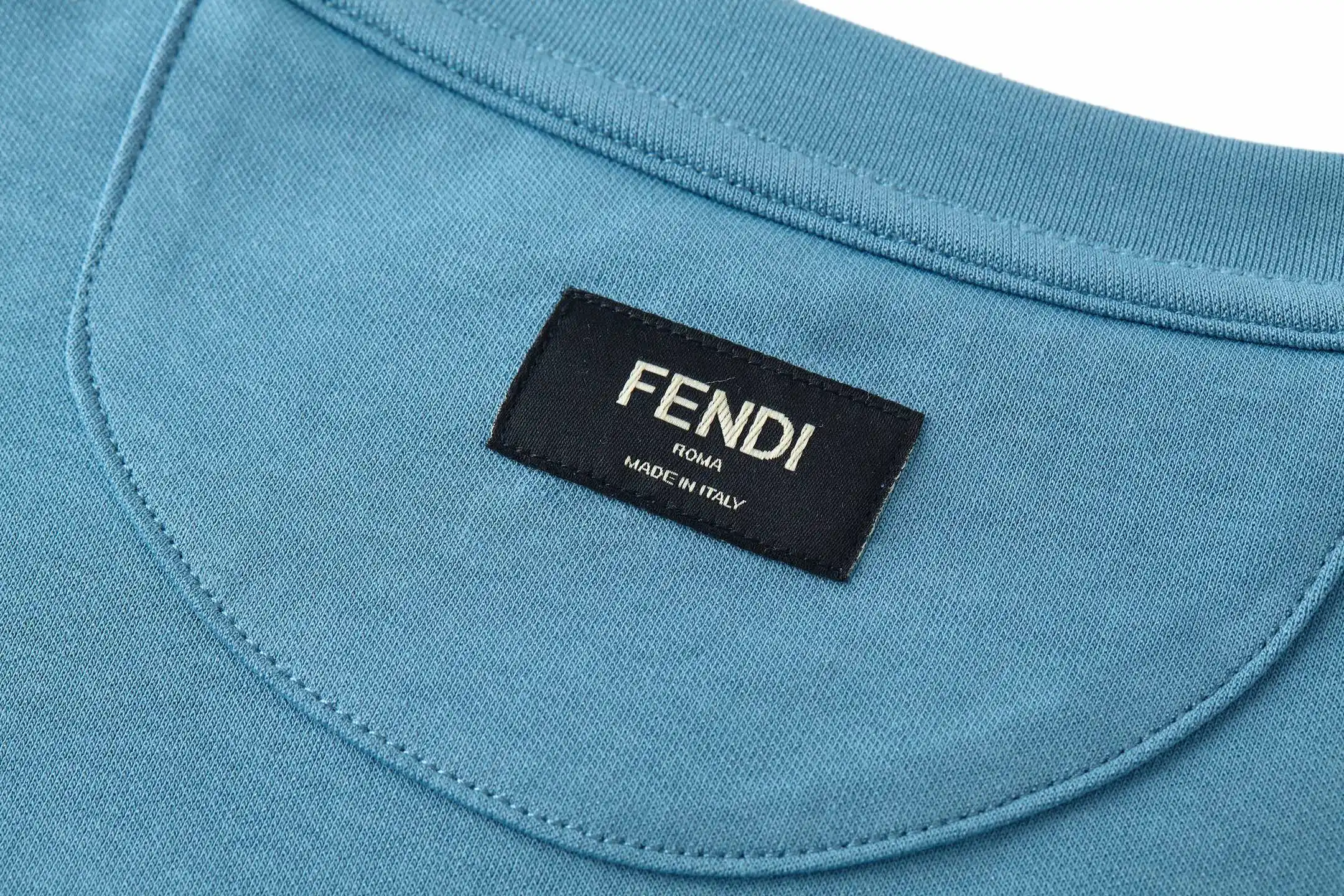 FF Logo Hardware Cotton T-Shirt D18013805 — view 4