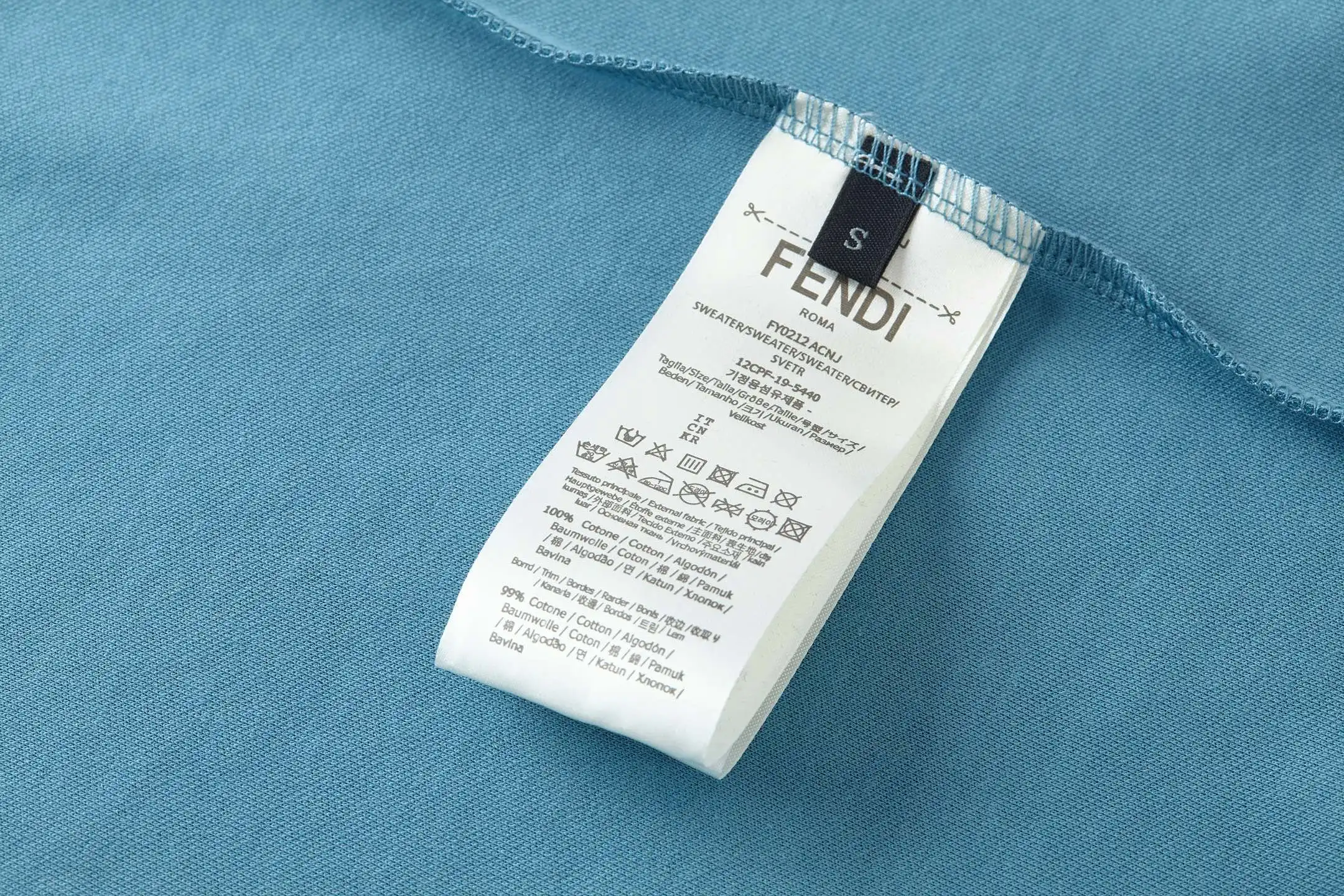 FF Logo Hardware Cotton T-Shirt D18013805 — view 9