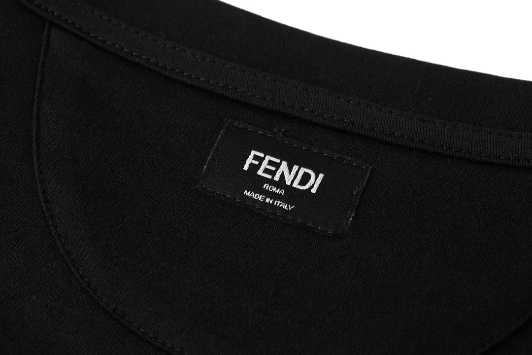 FF Logo Hardware Cotton T-Shirt D18013802 — view 4