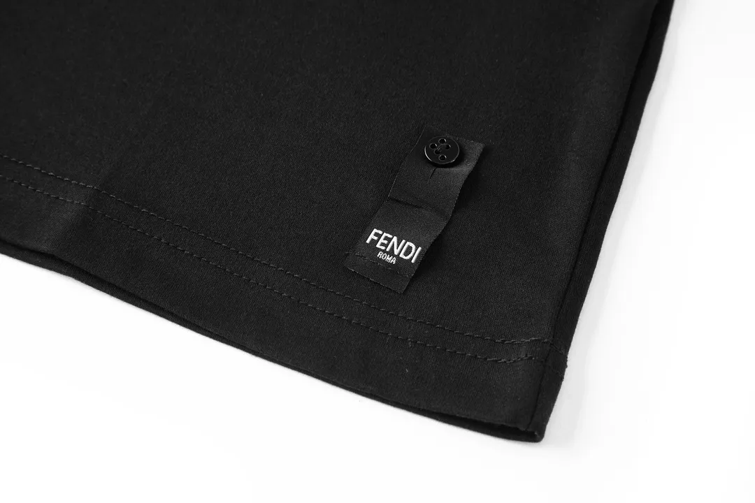 FF Logo Hardware Cotton T-Shirt D18013802 — view 7