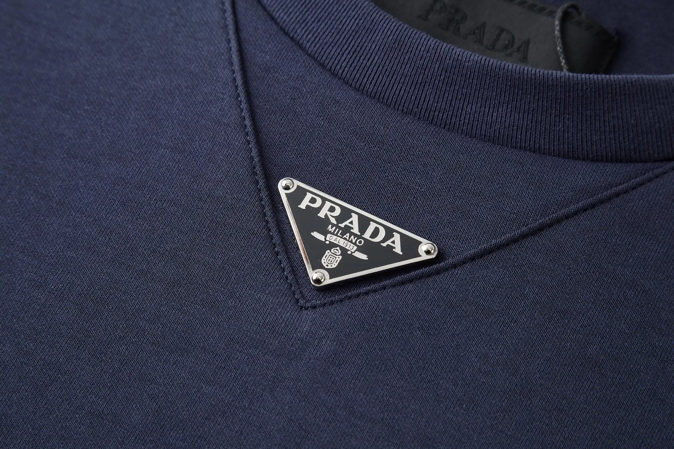 Logo-Badge Oversized Cotton T-Shirt D18013762 — view 4