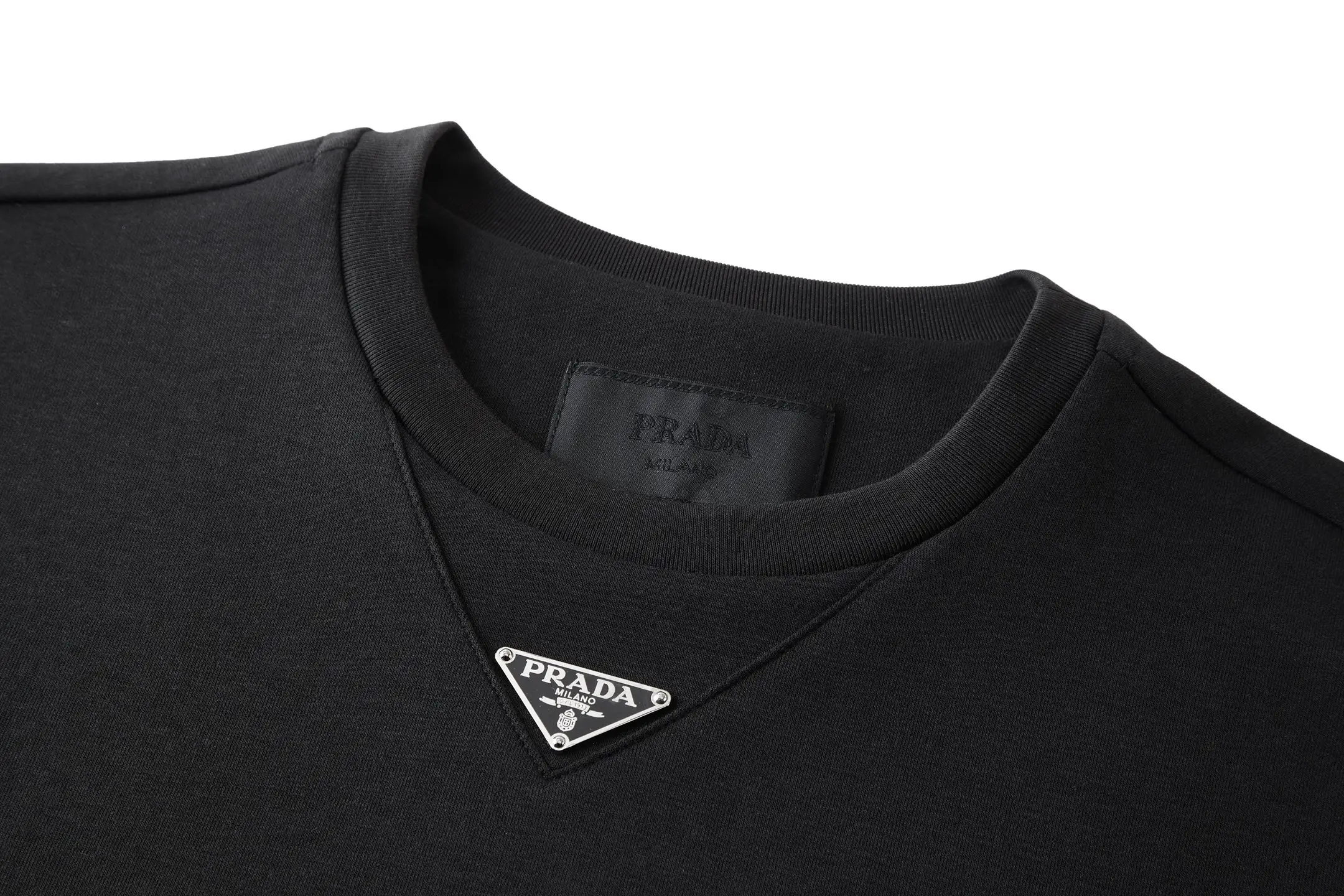 Oversized Logo-Badge Cotton T-Shirt D18013807 — view 3