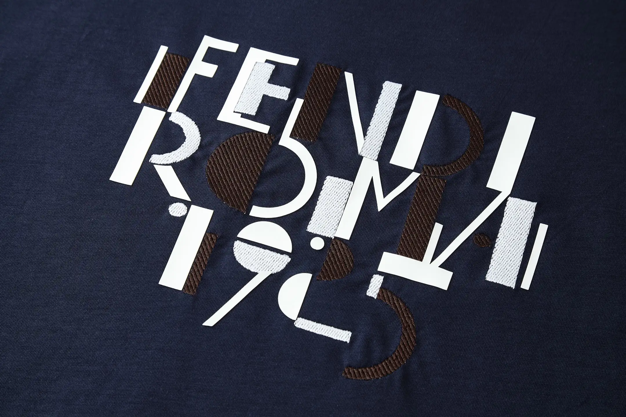 Roma 1925 Geometric Embroidered T-Shirt D18513783 — view 5