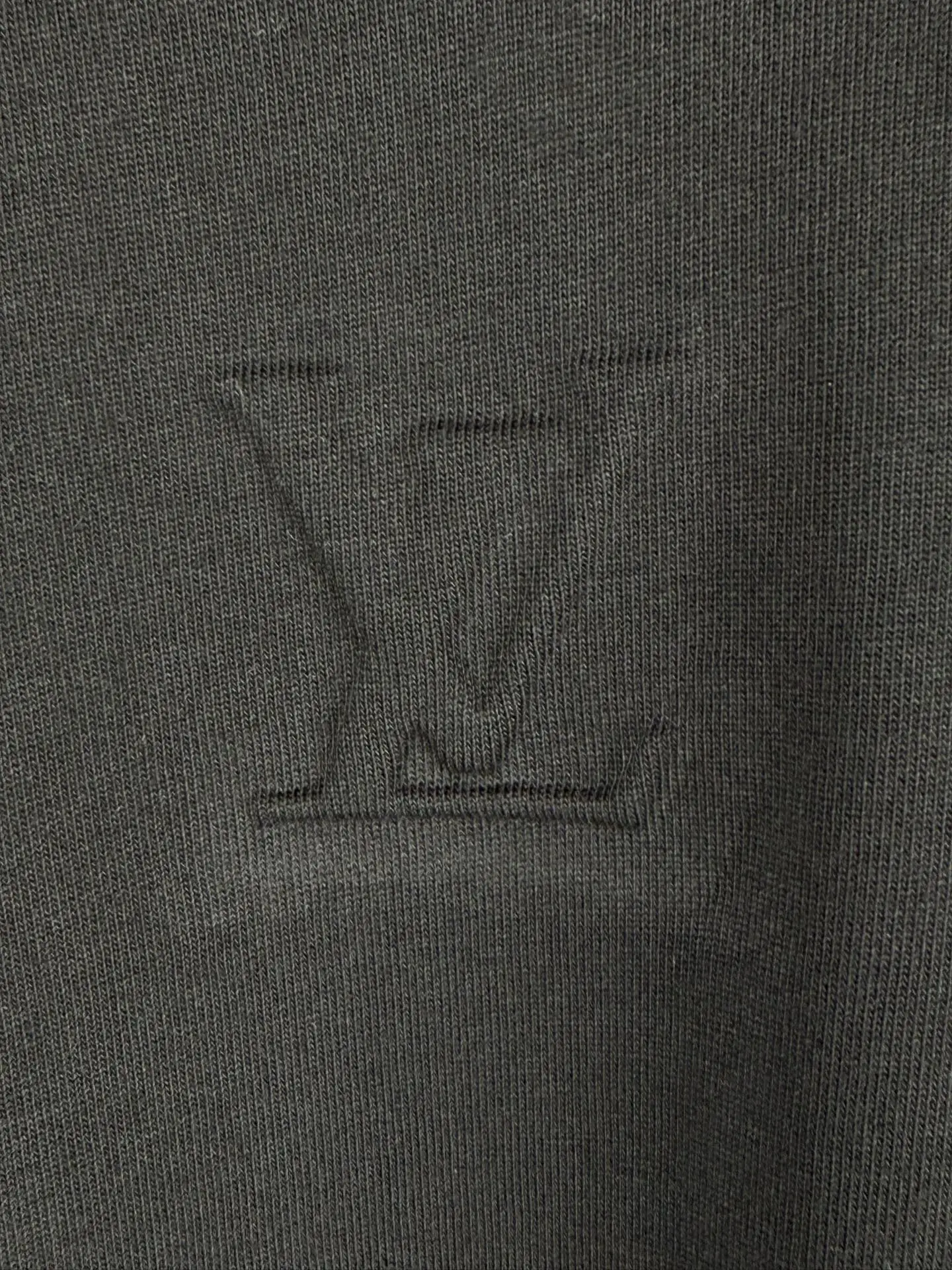 Embossed Logo Long-Sleeve T-Shirt D18523627 — view 6