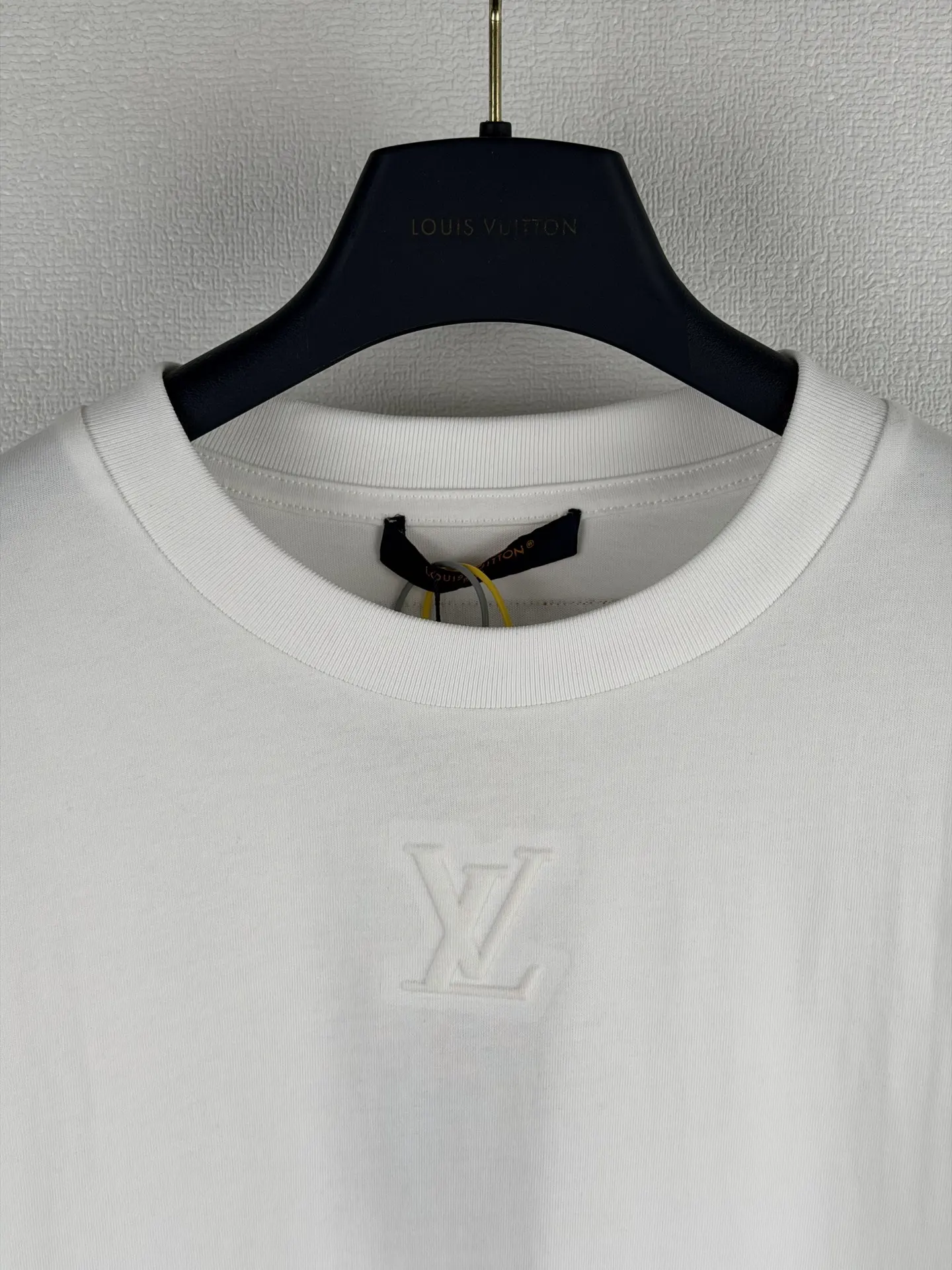 Embossed Logo Long-Sleeve T-Shirt D18523628 — view 5