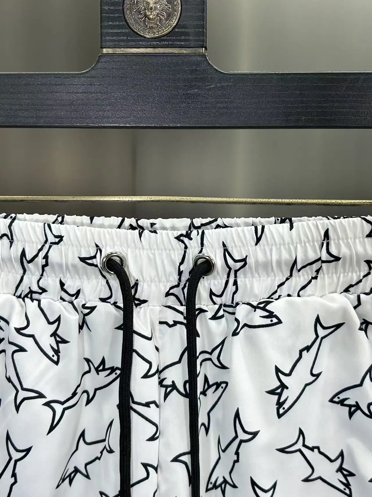 Shark Print Quick-Dry Swim Shorts D18511975 — view 6