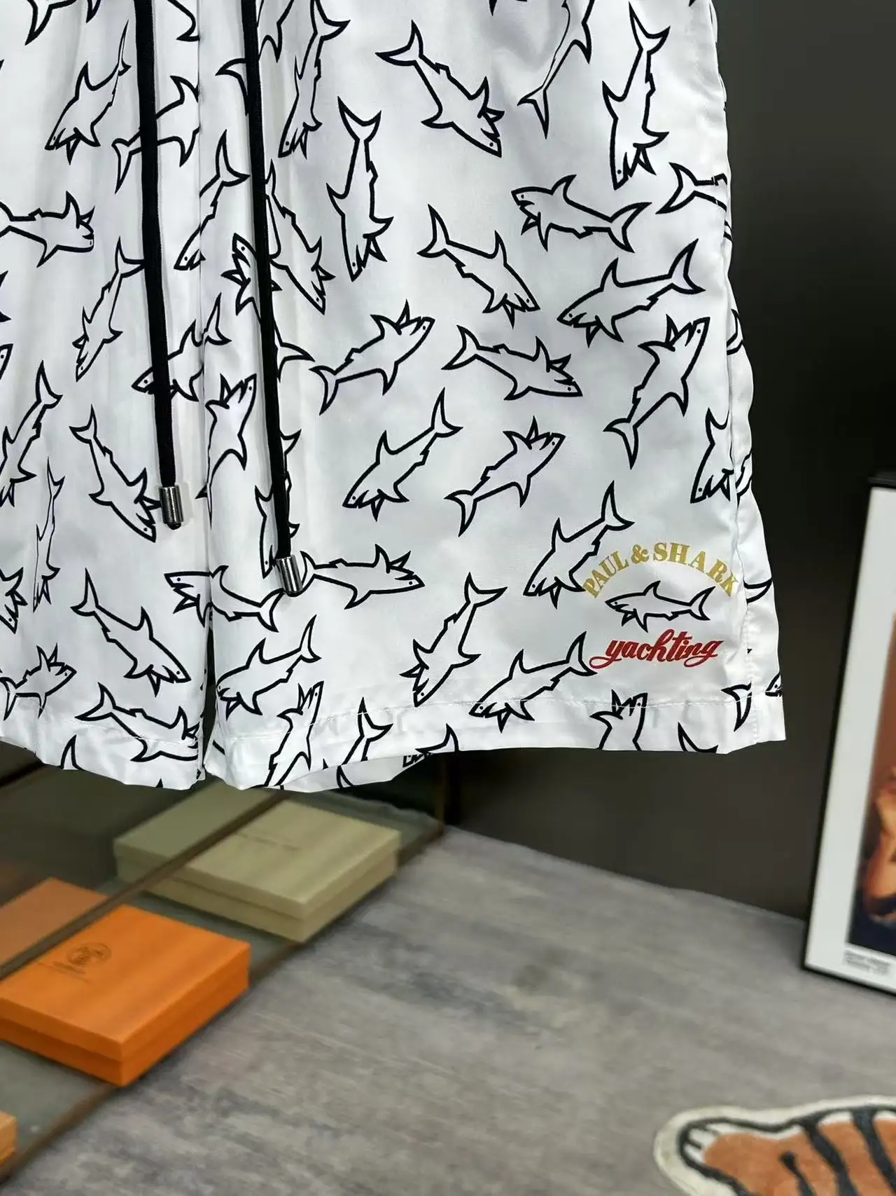 Shark Print Quick-Dry Swim Shorts D18511975 — view 8