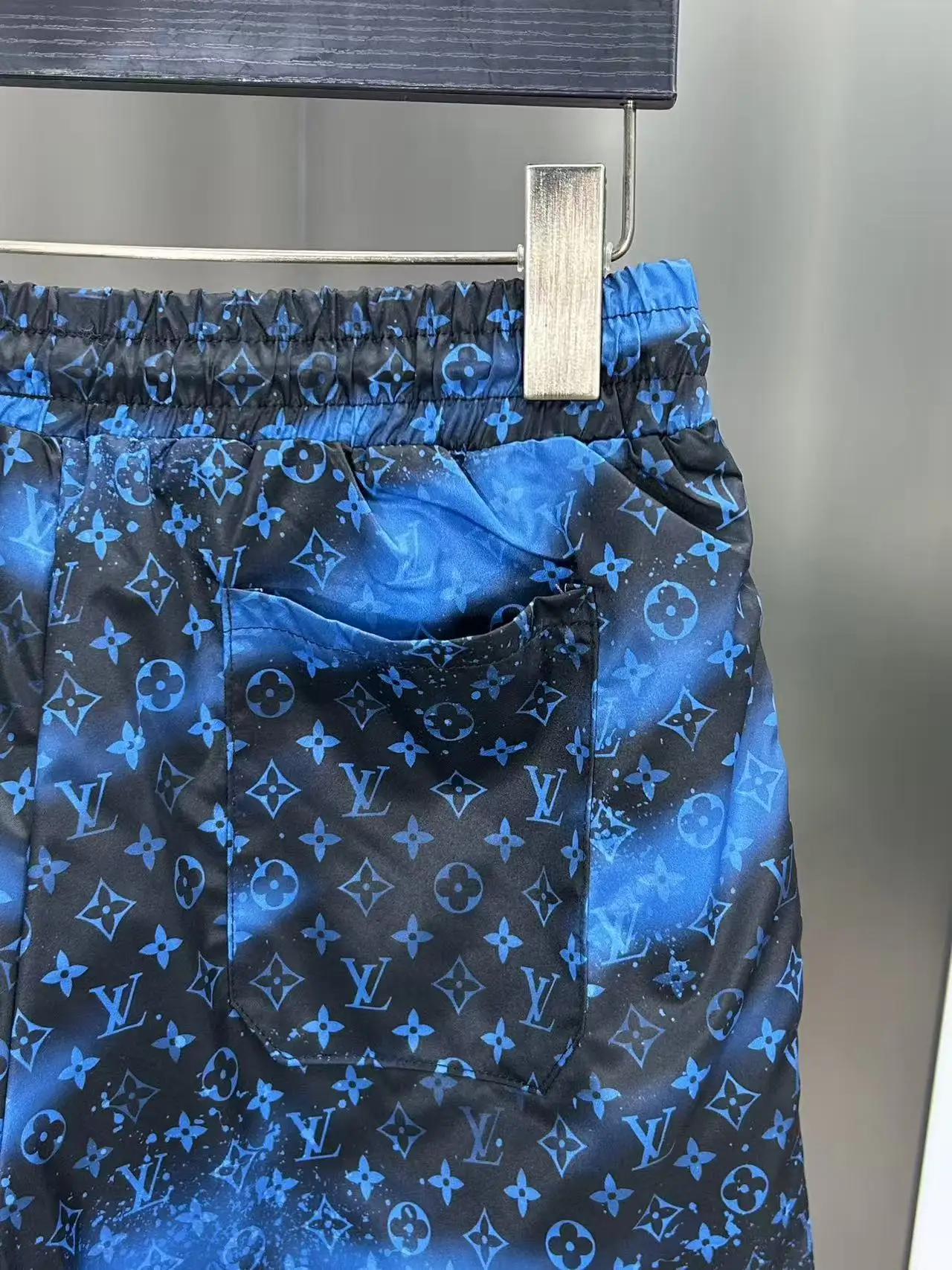 Monogram Print Quick-Dry Swim Shorts D18511972 — view 6