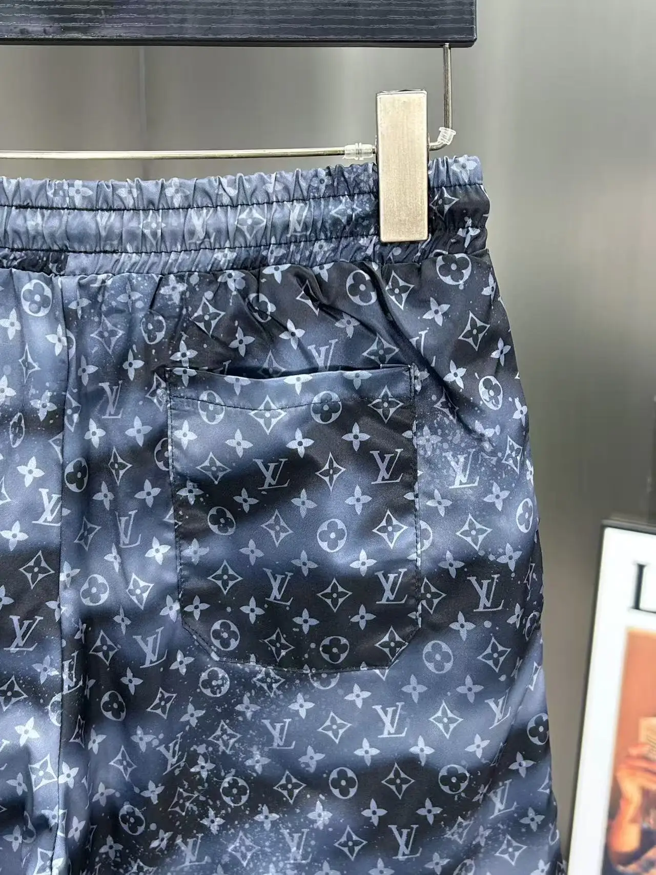 Monogram Print Quick-Dry Swim Shorts D18511971 — view 6