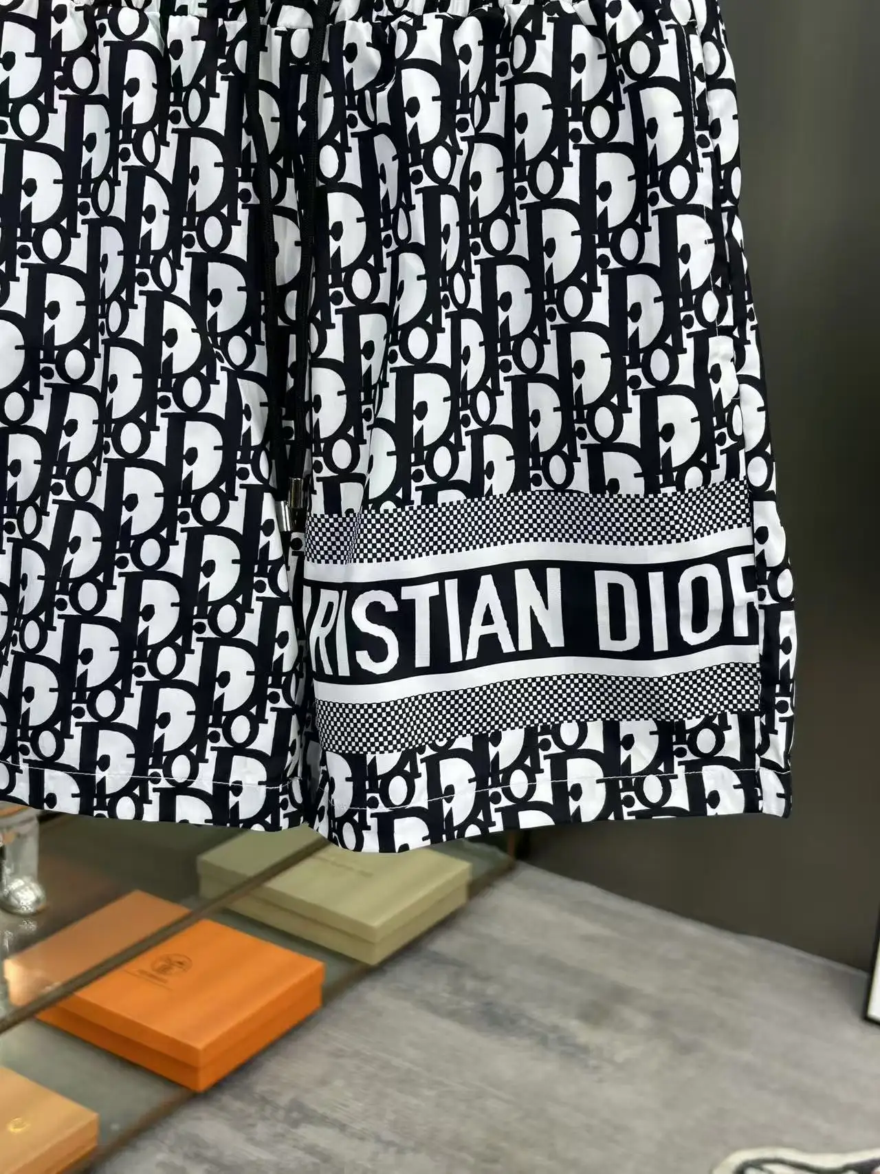 Oblique Monogram Quick-Dry Shorts D18511987 — view 5