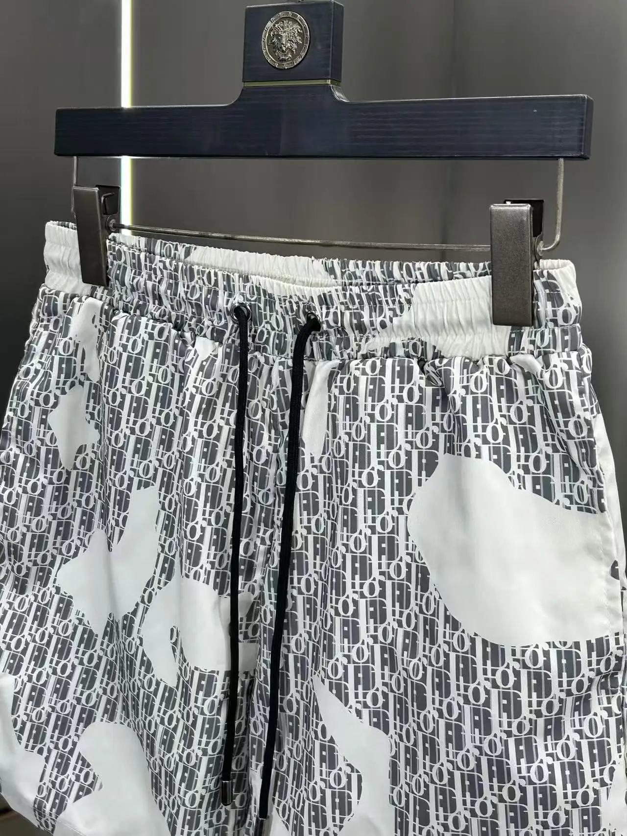 Oblique Monogram Quick-Dry Shorts D18511969 — view 4