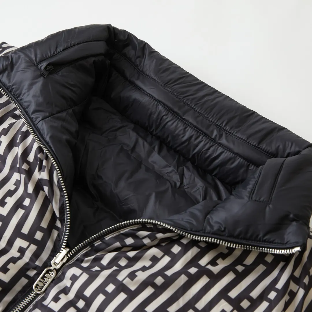 Reversible FF Stripes Down-Filled Gilet D19020355 — view 5