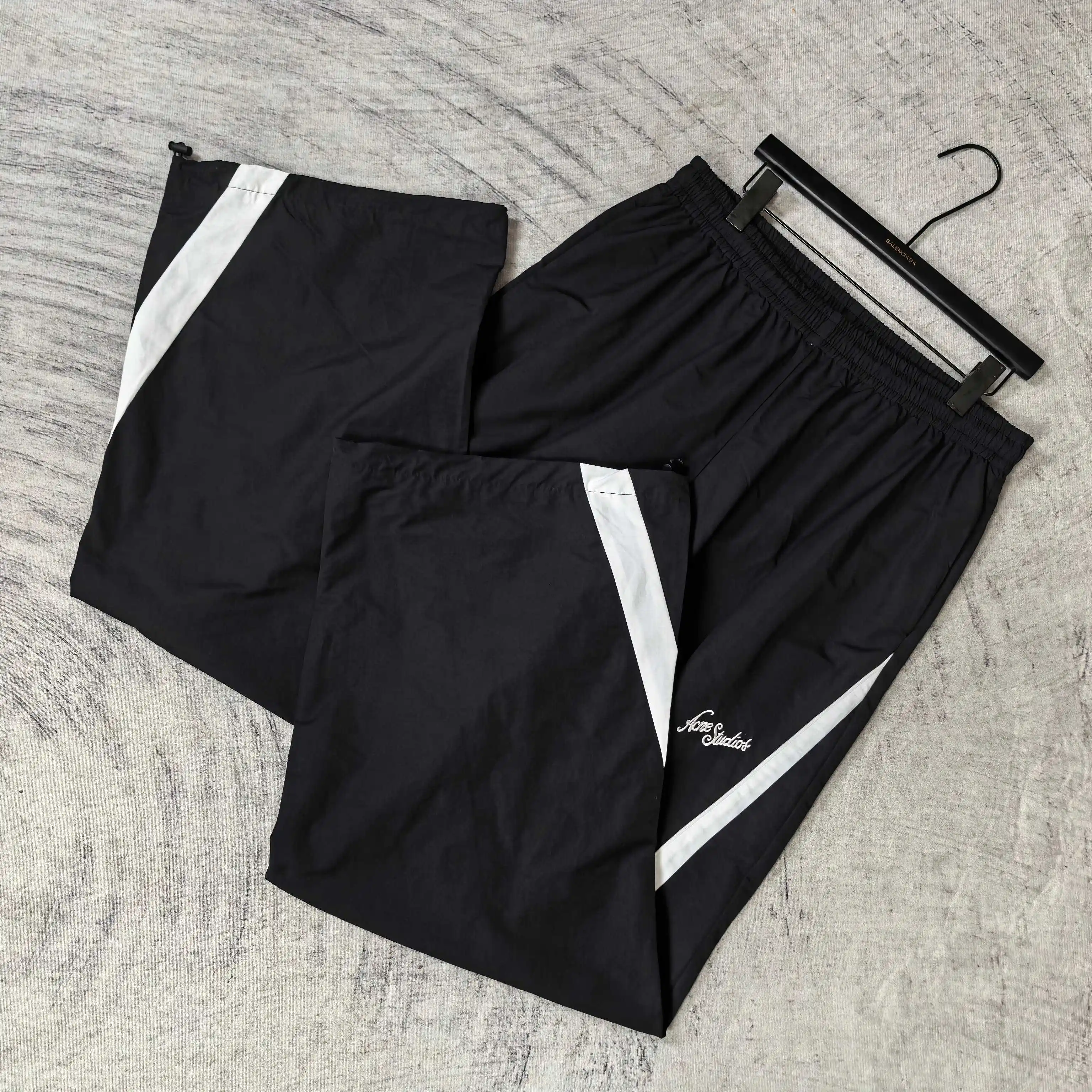 Contrast-Panel Technical Wide-Leg Trousers D19023221 — view 4