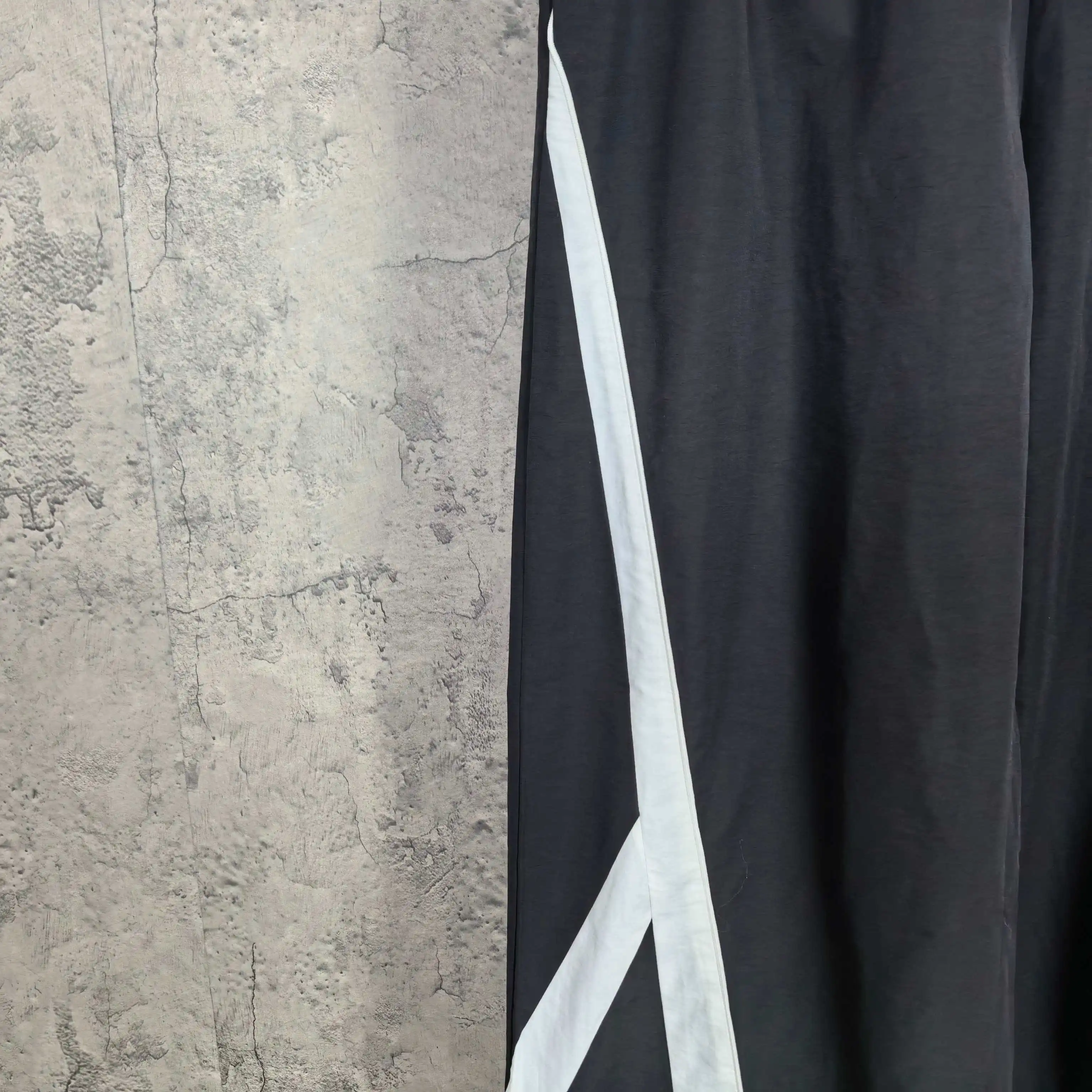 Contrast-Panel Technical Wide-Leg Trousers D19023221 — view 7