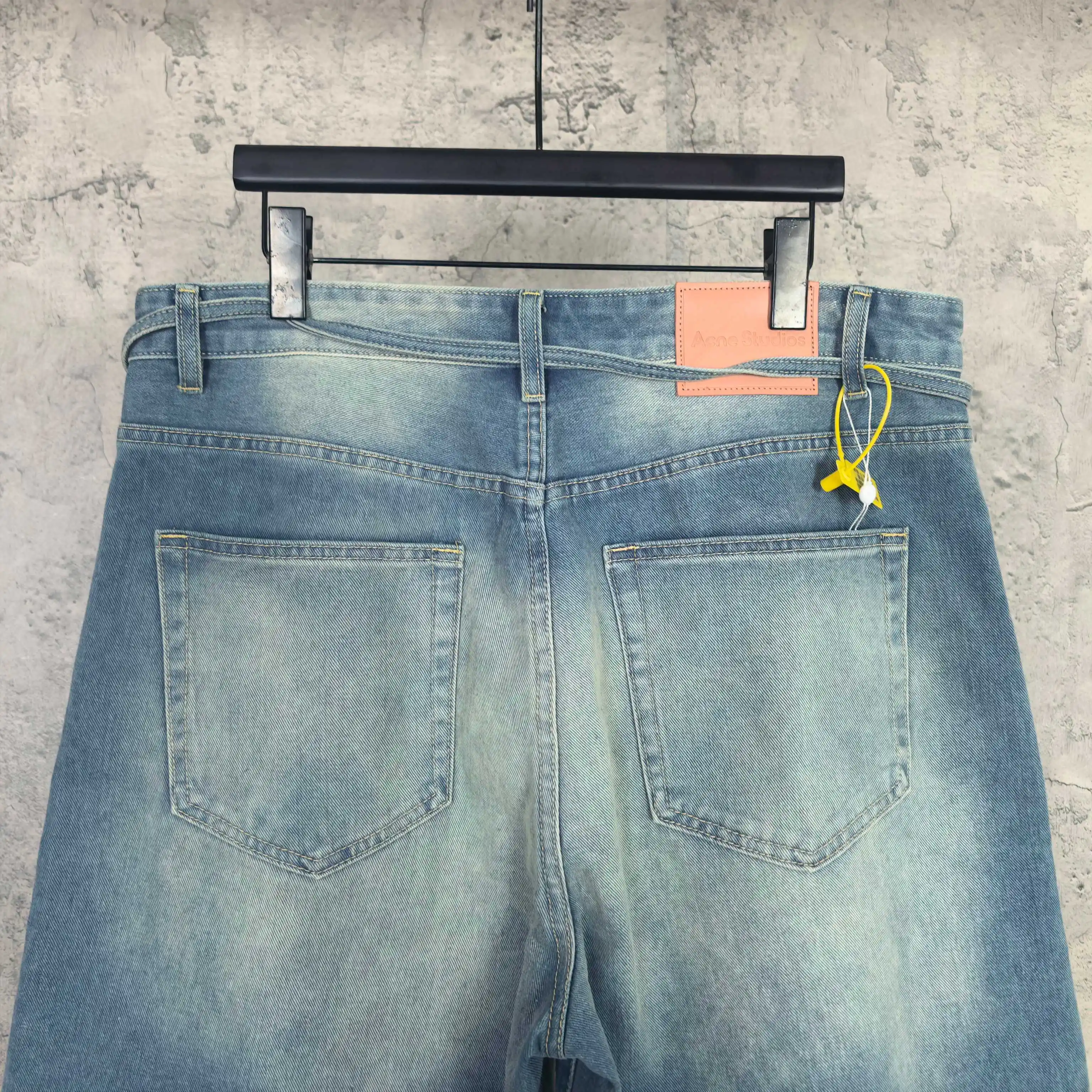 Distressed Trompe L'oeil Print Denim Shorts D19023242 — view 6