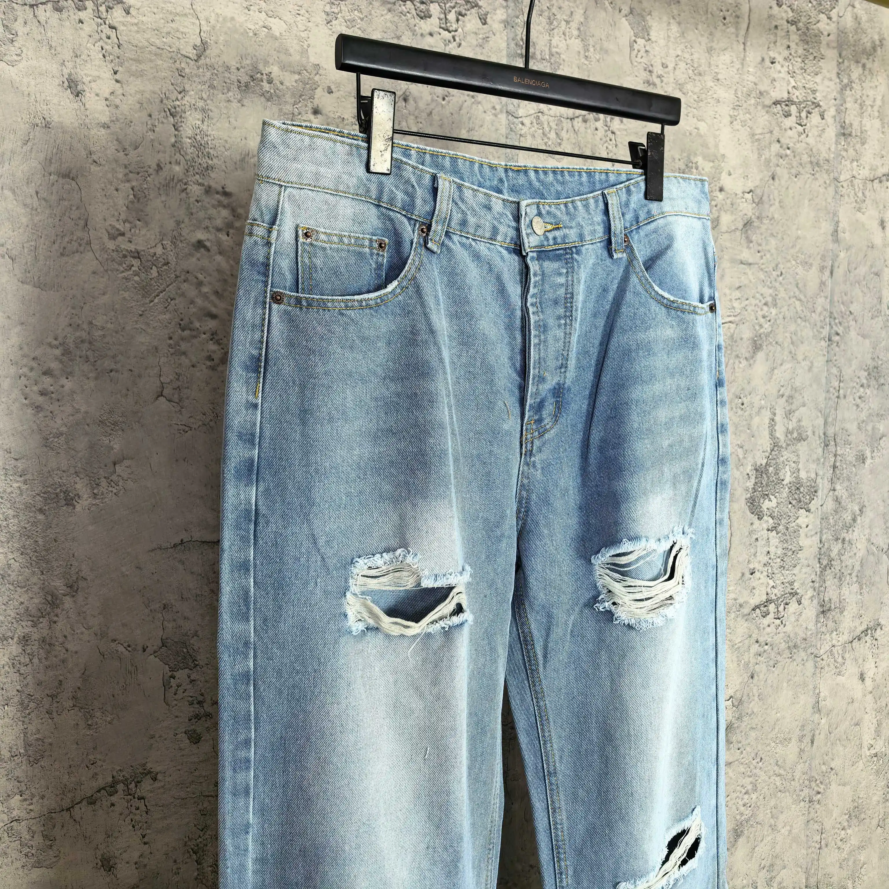 Distressed Straight-Leg Jeans D19023283 — view 7