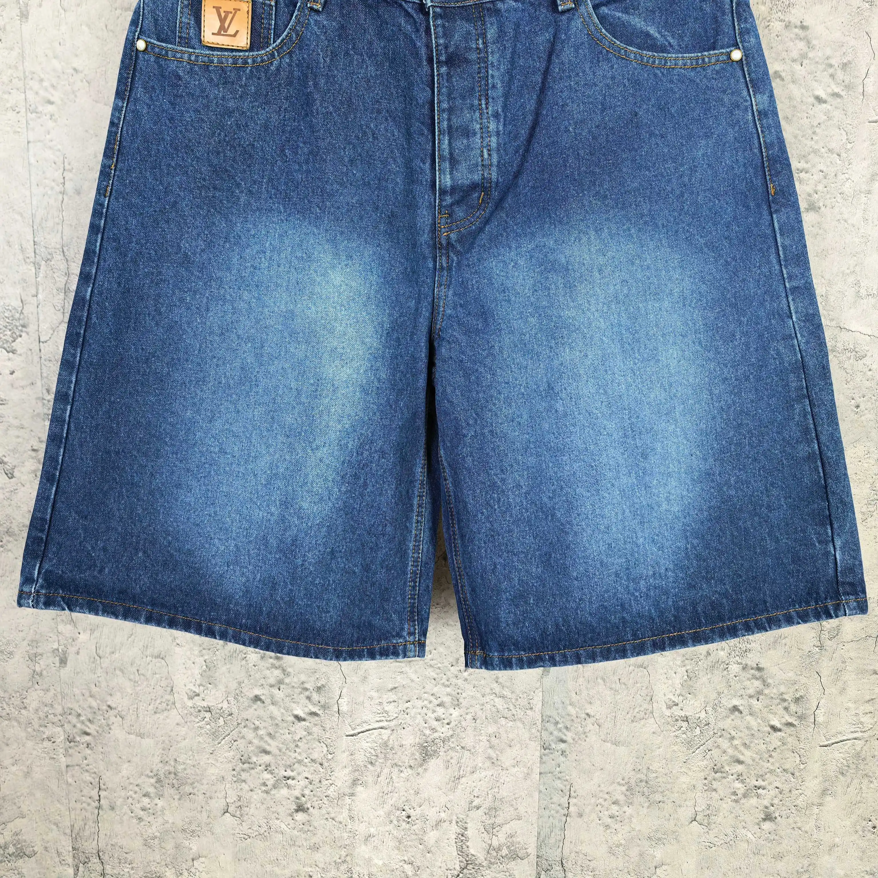Washed Denim Shorts with Pearl Button D19023209 — view 10