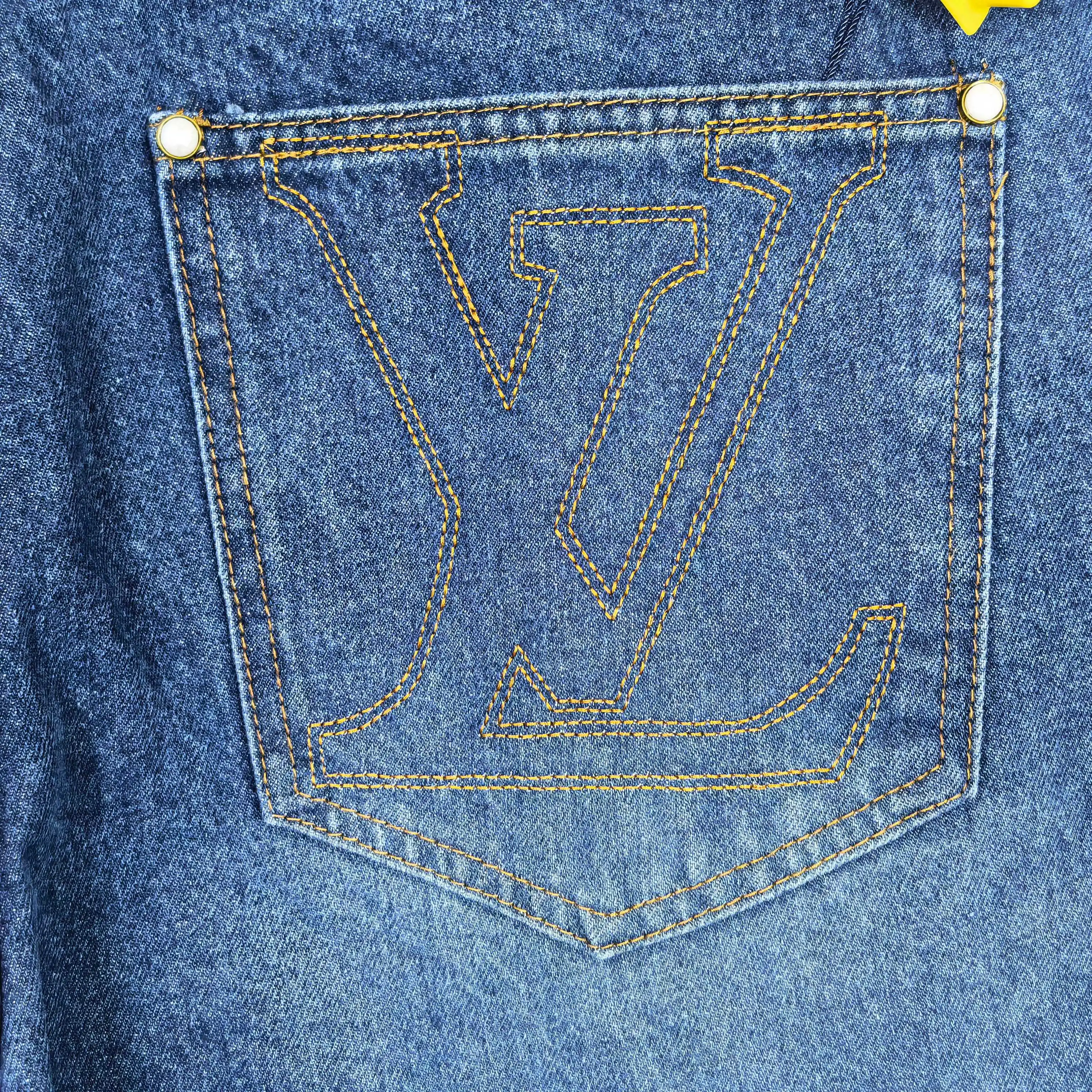 Washed Denim Shorts with Pearl Button D19023209 — view 11