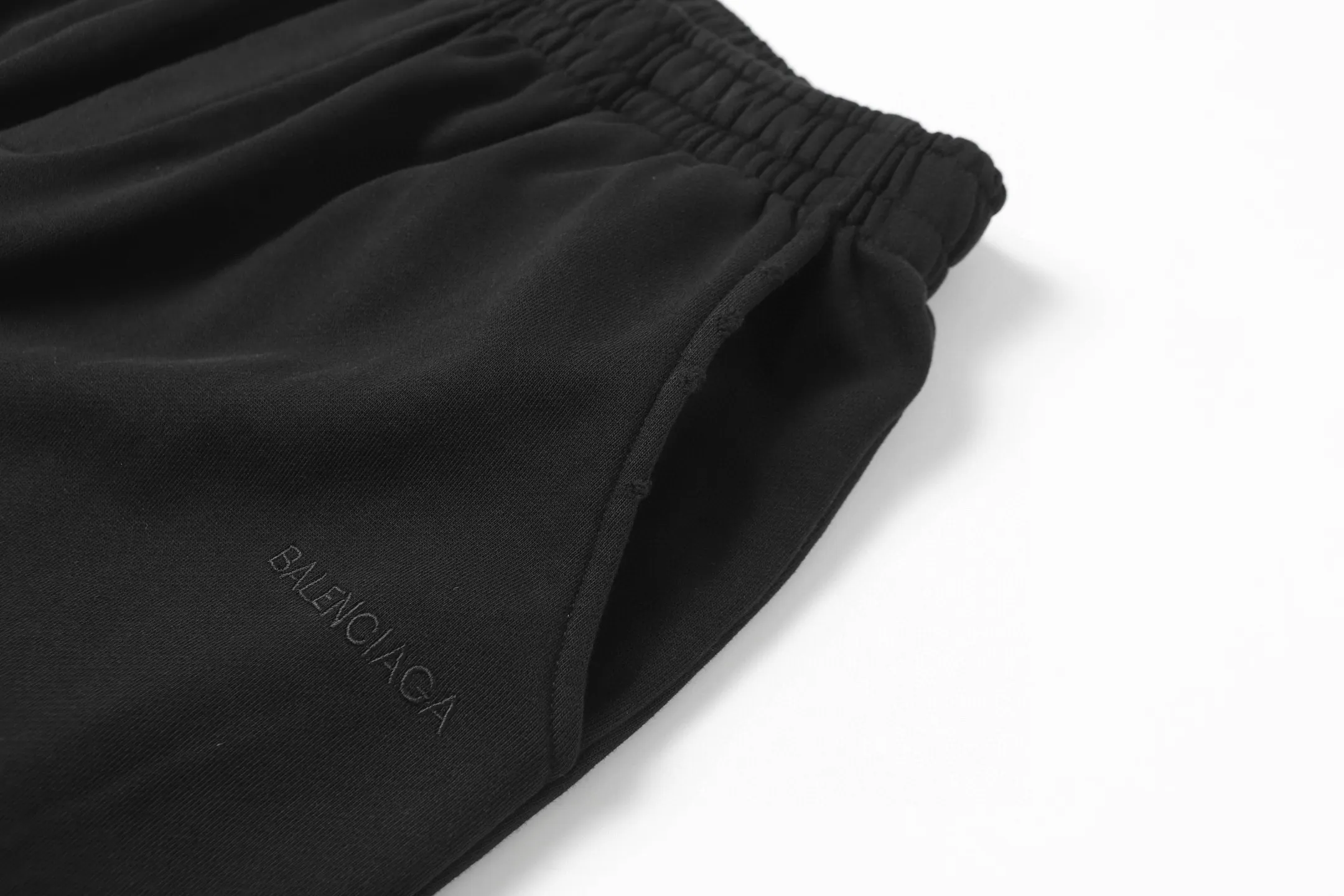Logo-Embroidered Distressed Cotton Shorts D19012804 — view 5