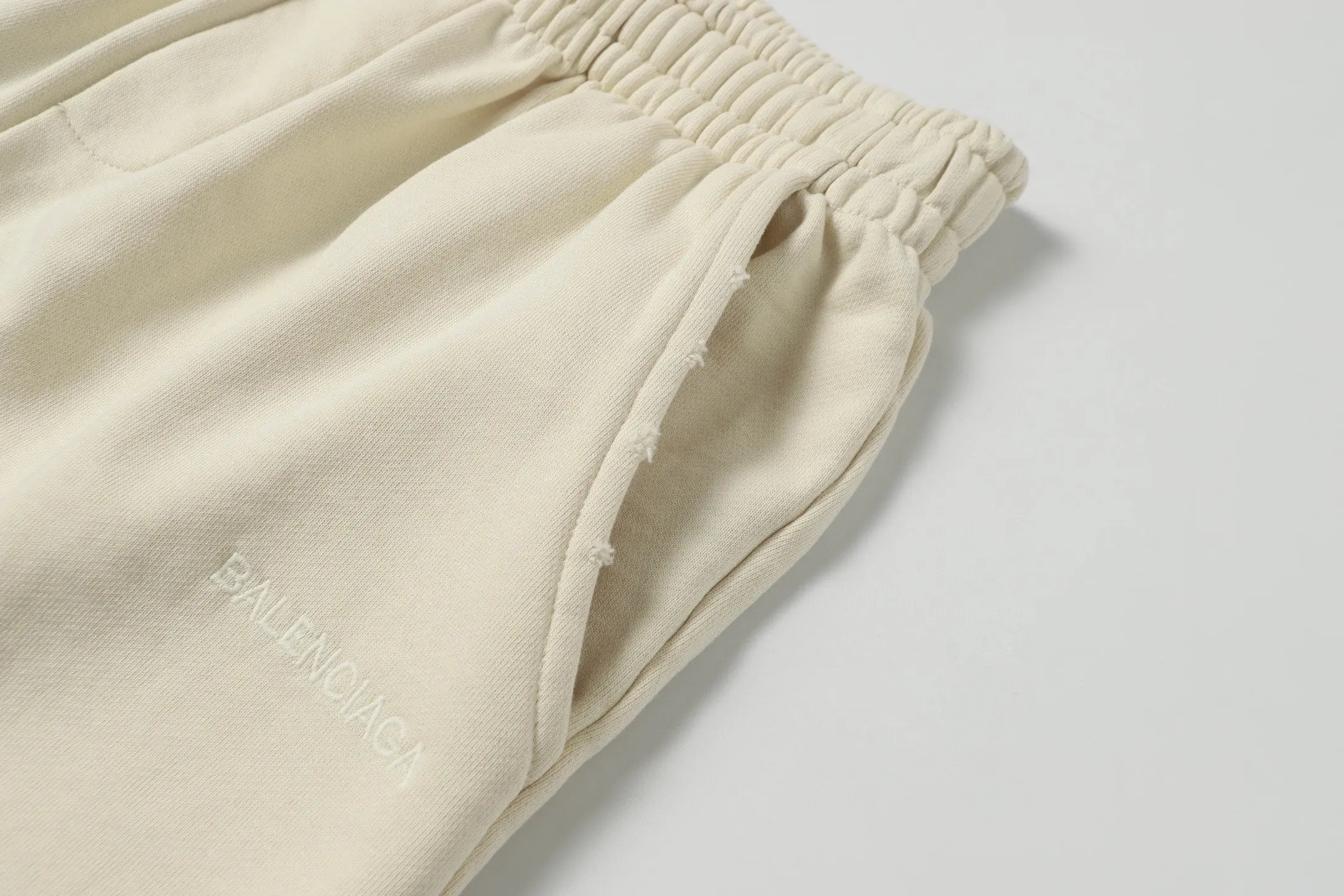 Logo-Embroidered Distressed Cotton Shorts D19012803 — view 5