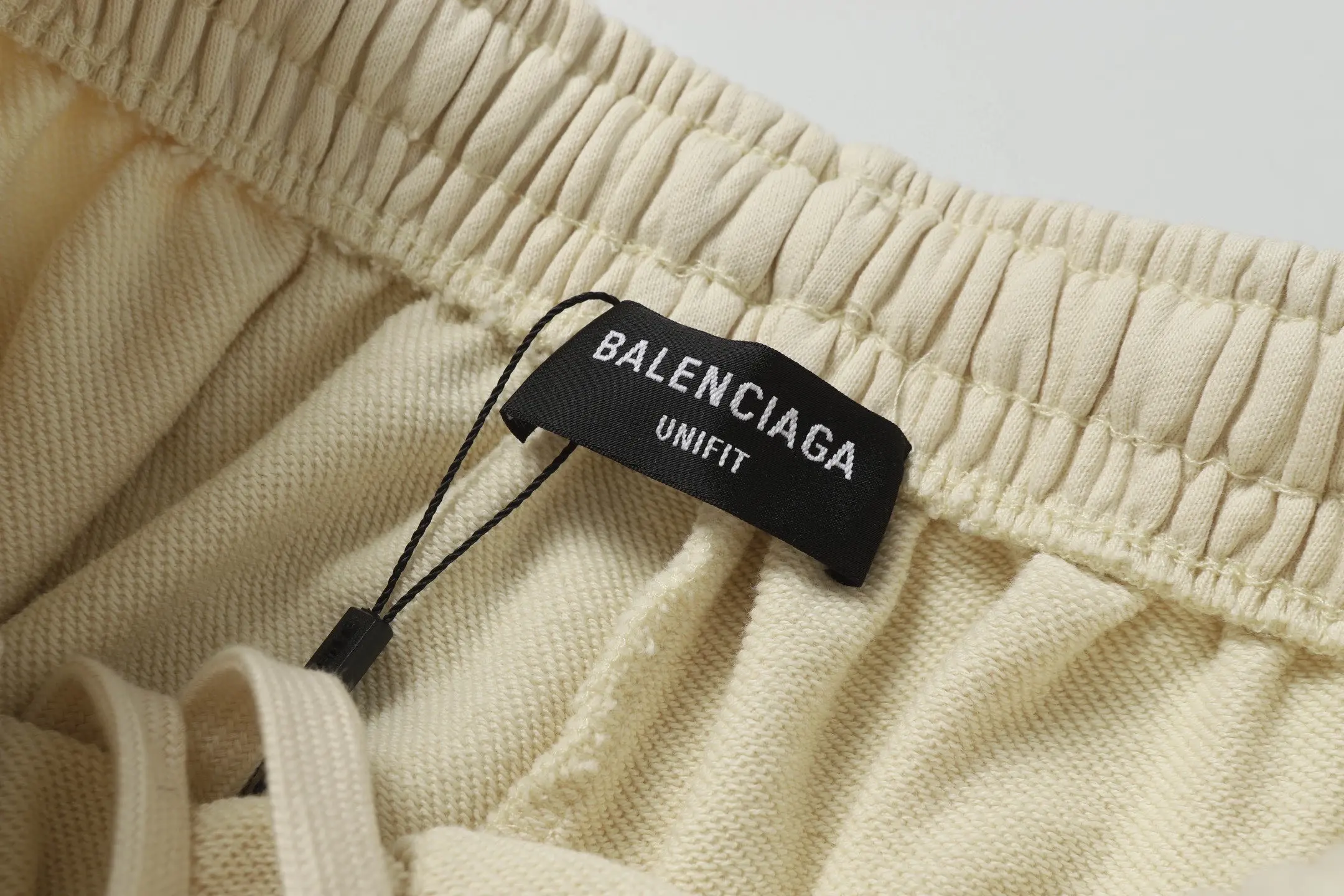 Logo-Embroidered Distressed Cotton Shorts D19012803 — view 6