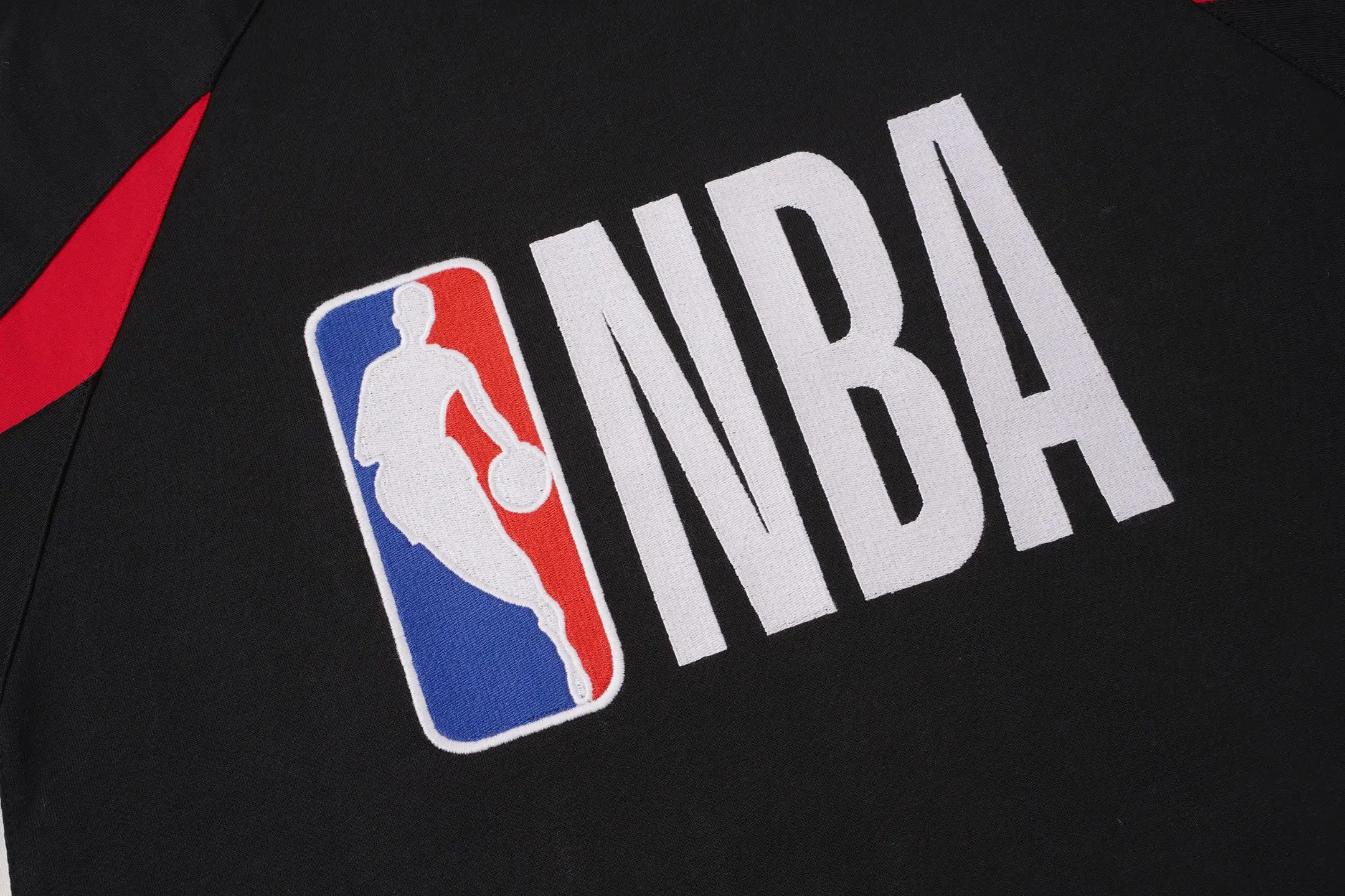 NBA Logo Embroidered Paneled Jersey T-Shirt D19018733 — view 8