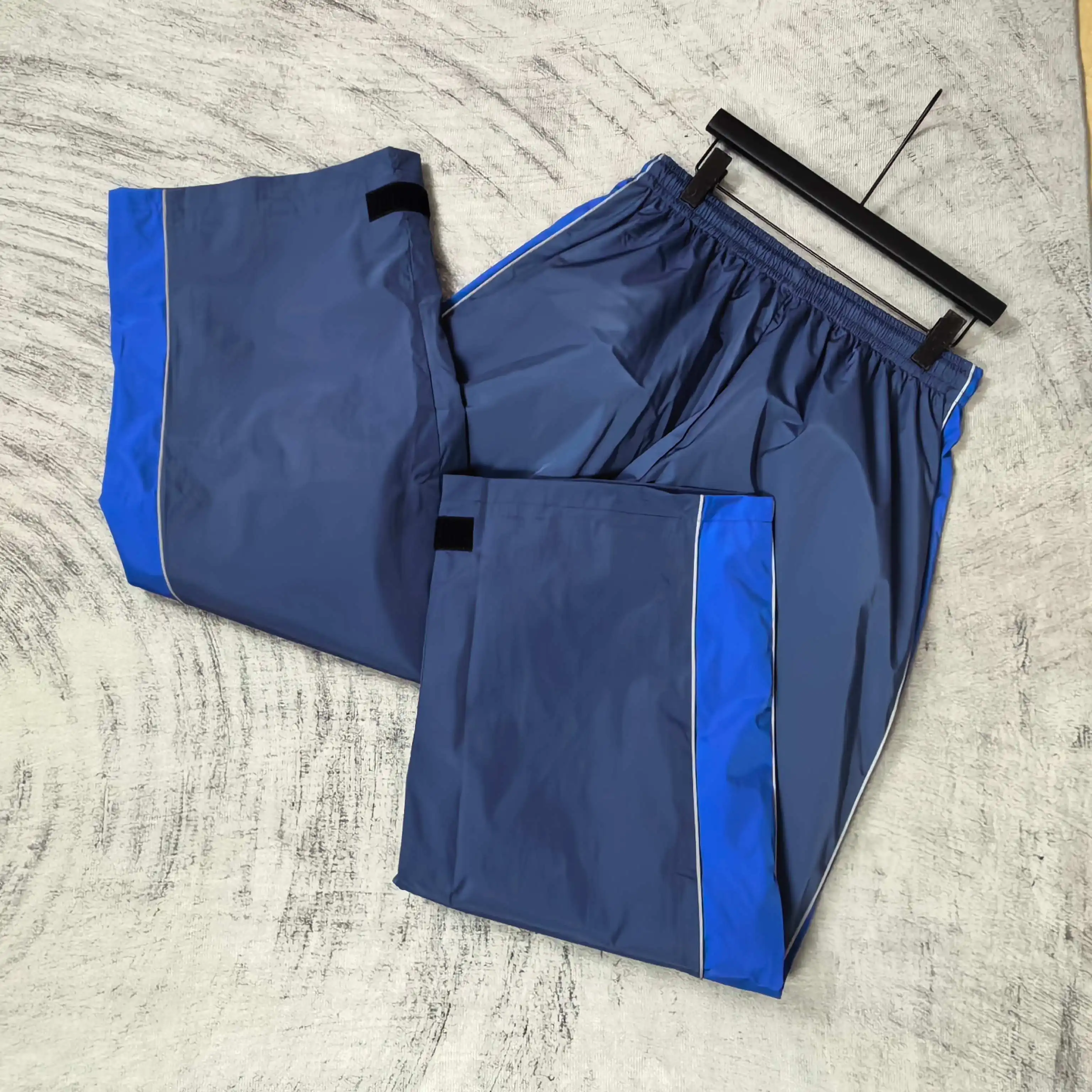 Bodies Relaxed Logo-Print Tracksuit Pants D20023168 — view 5