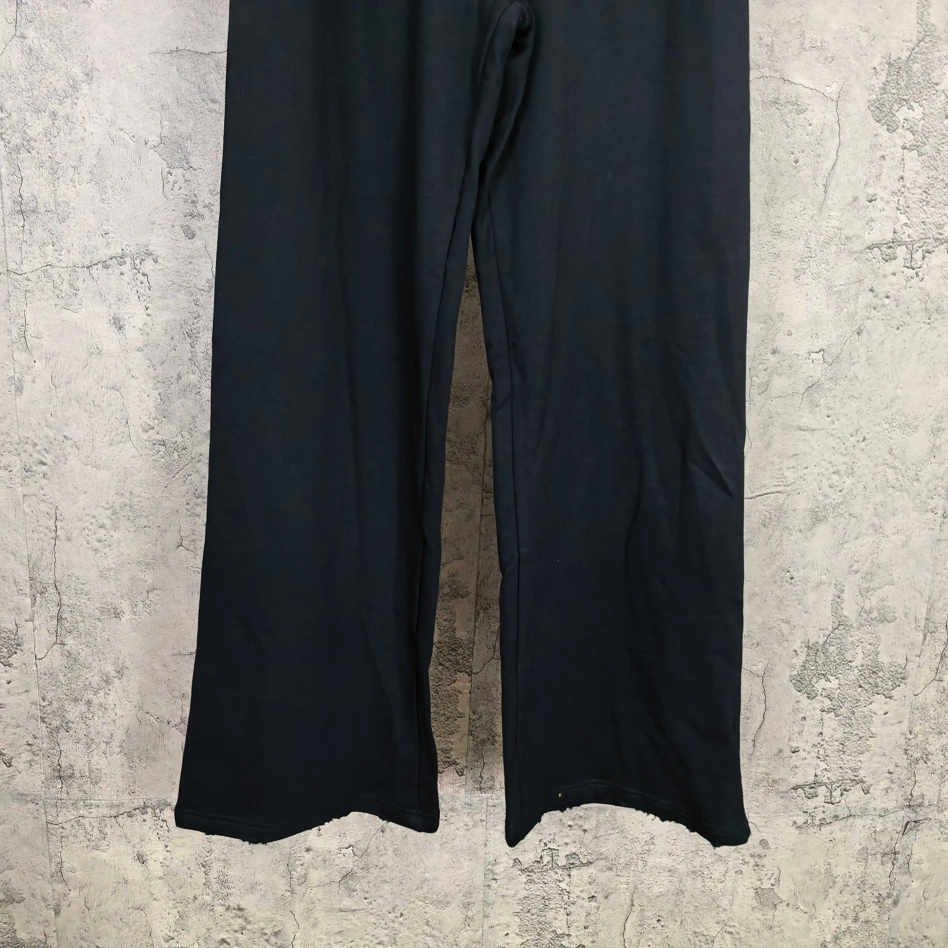 Messy Spray Logo Baggy Sweatpants D20023194 — view 11