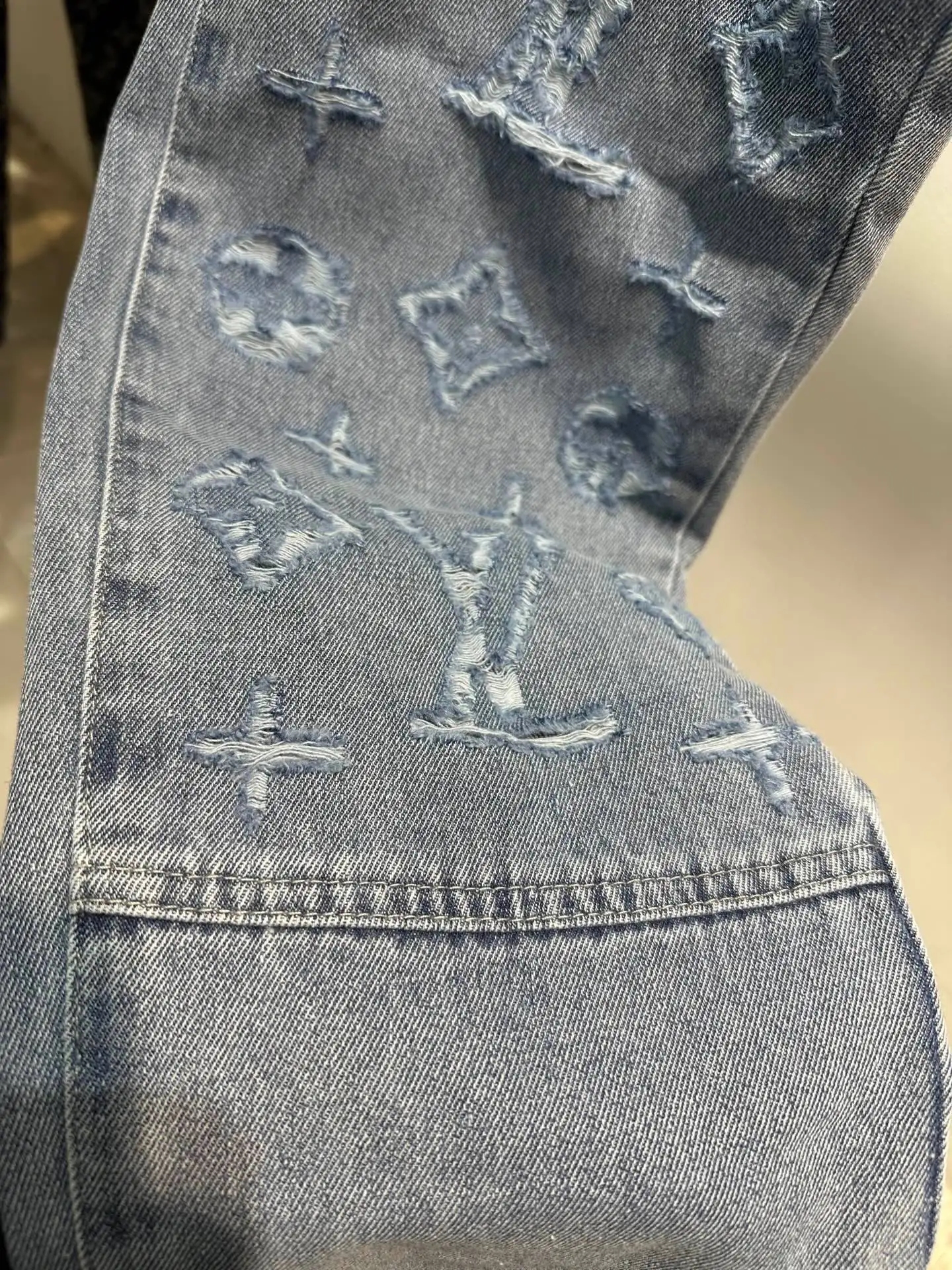 Monogram Distressed Straight-Leg Jeans D20013439 — view 4