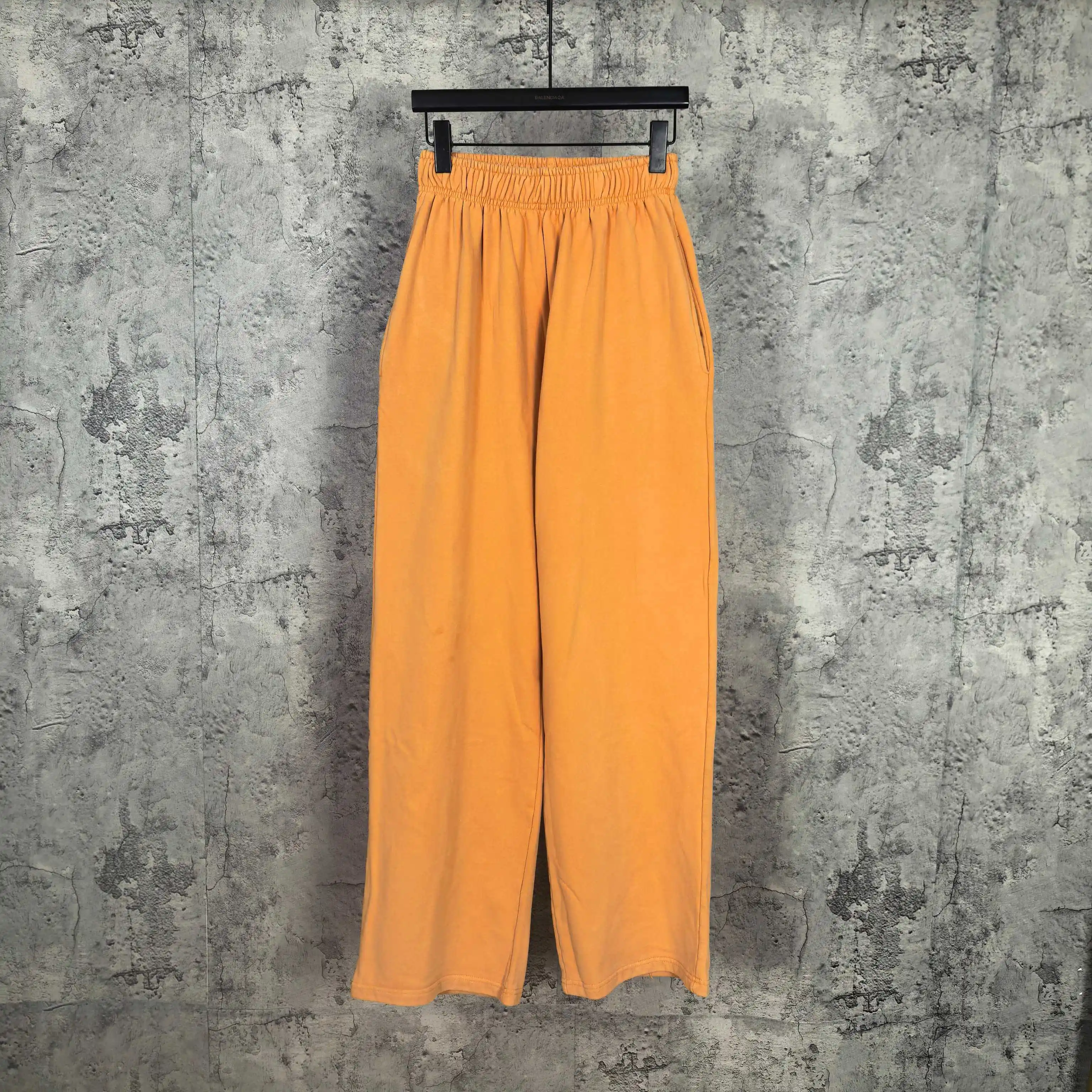Logo Print Wide-Leg Cotton Sweatpants D20523231