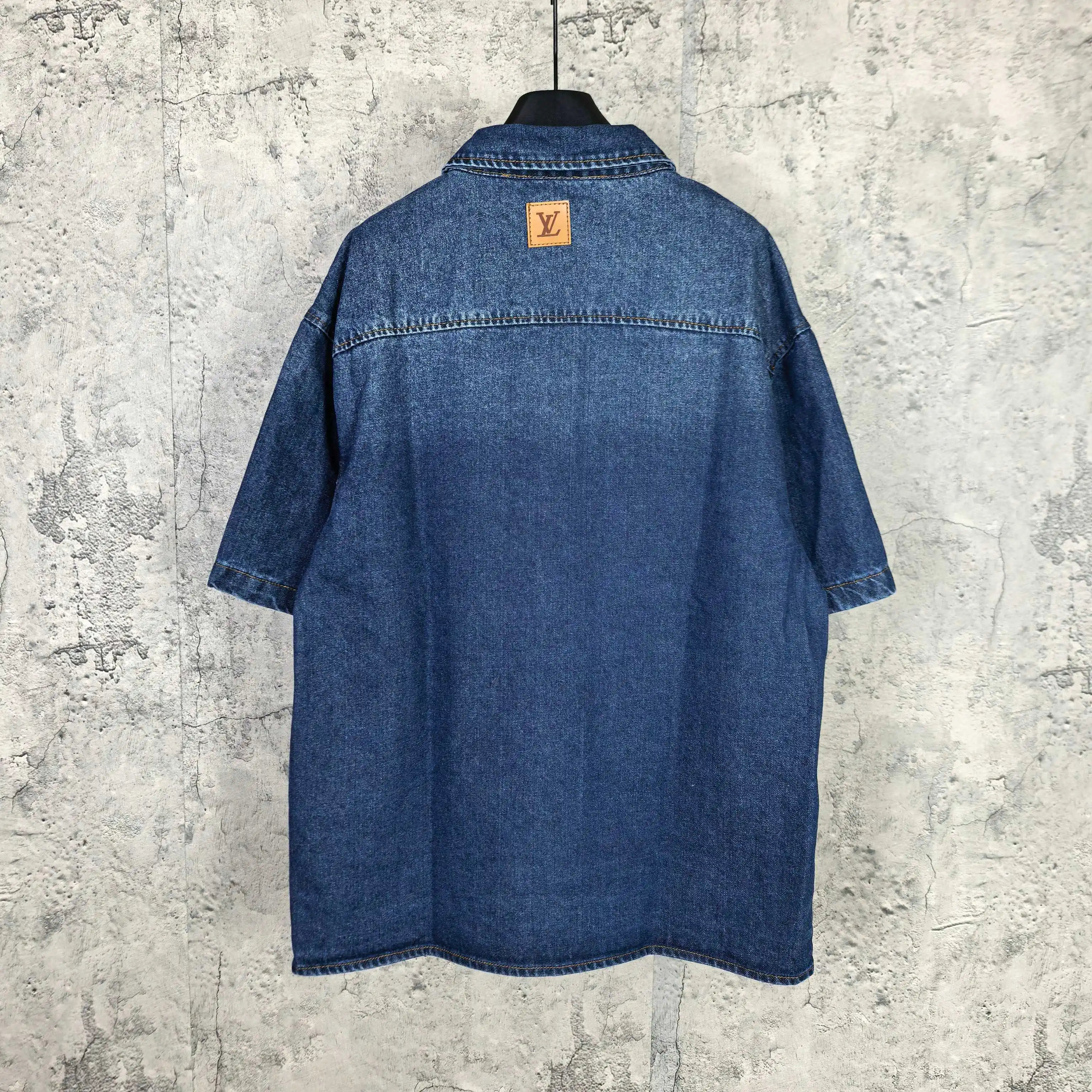 Logo-Embroidered Denim Short-Sleeve Shirt D20523208 — view 2