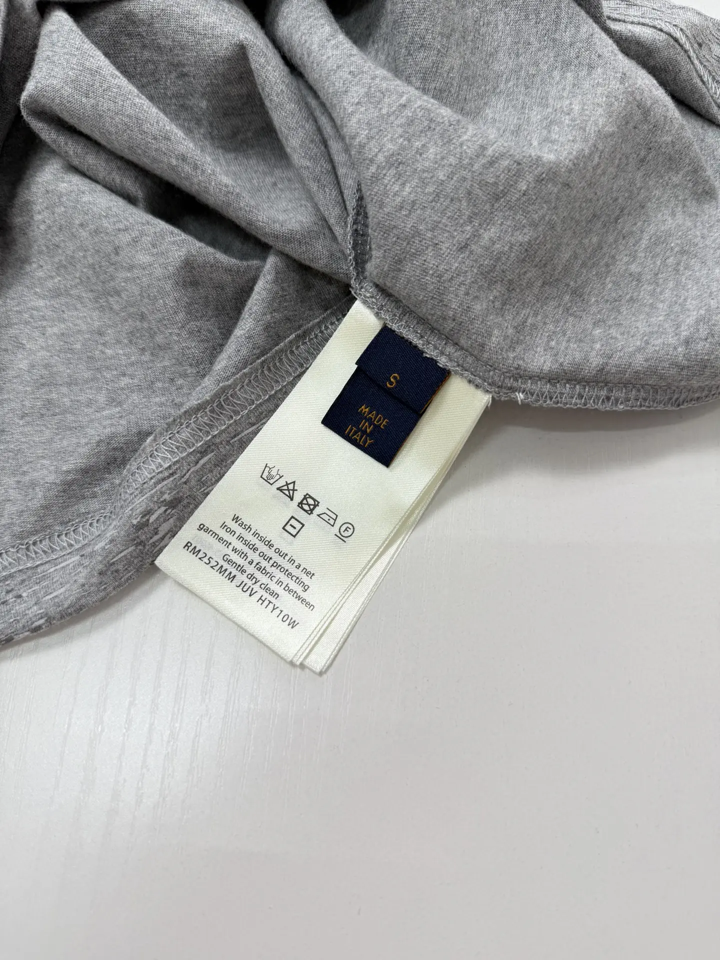 Monogram Gradient Cotton Jersey T-Shirt D20820661 — view 8