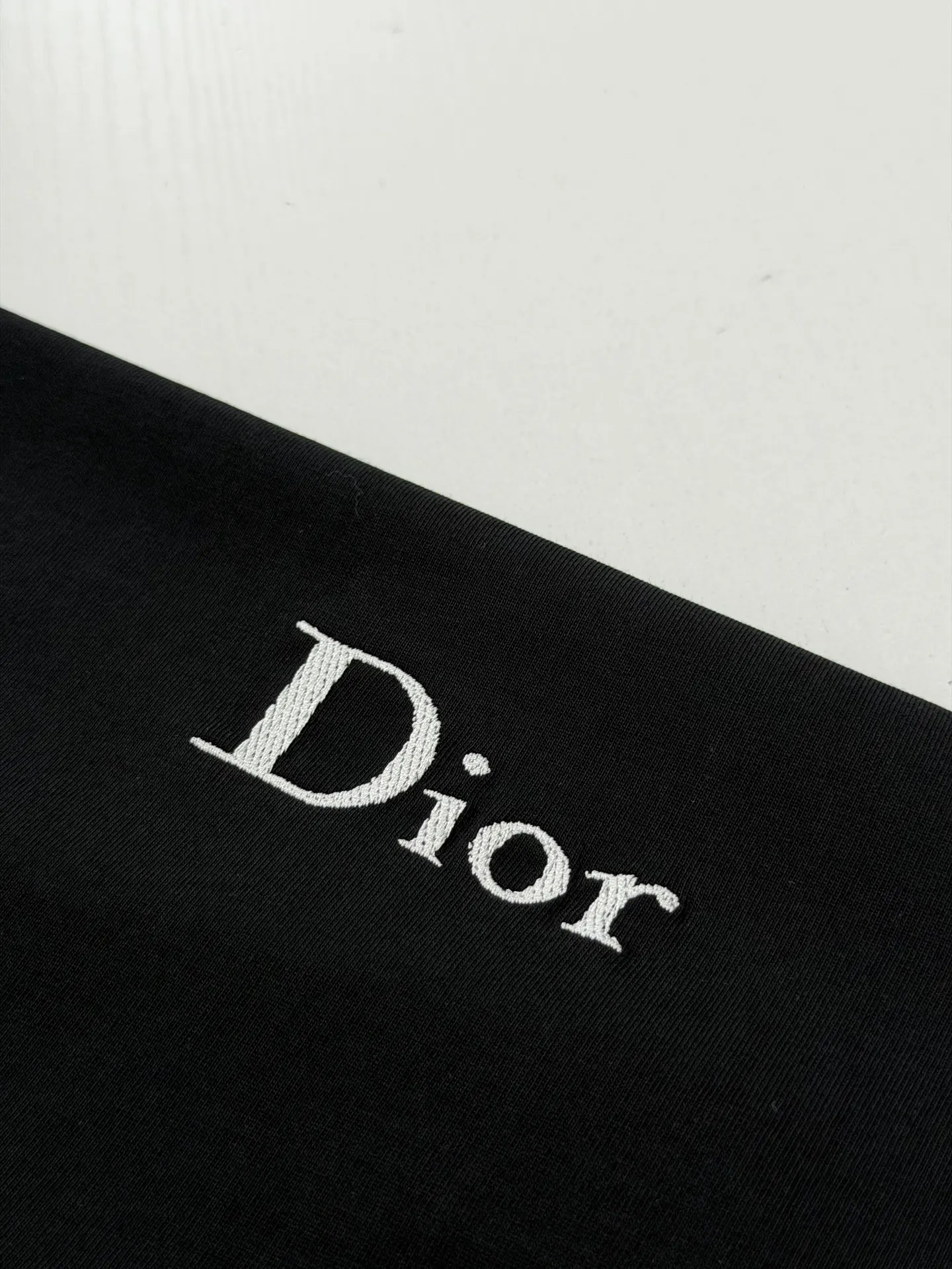 Logo Embroidery Long-Sleeve T-Shirt D20820743 — view 5
