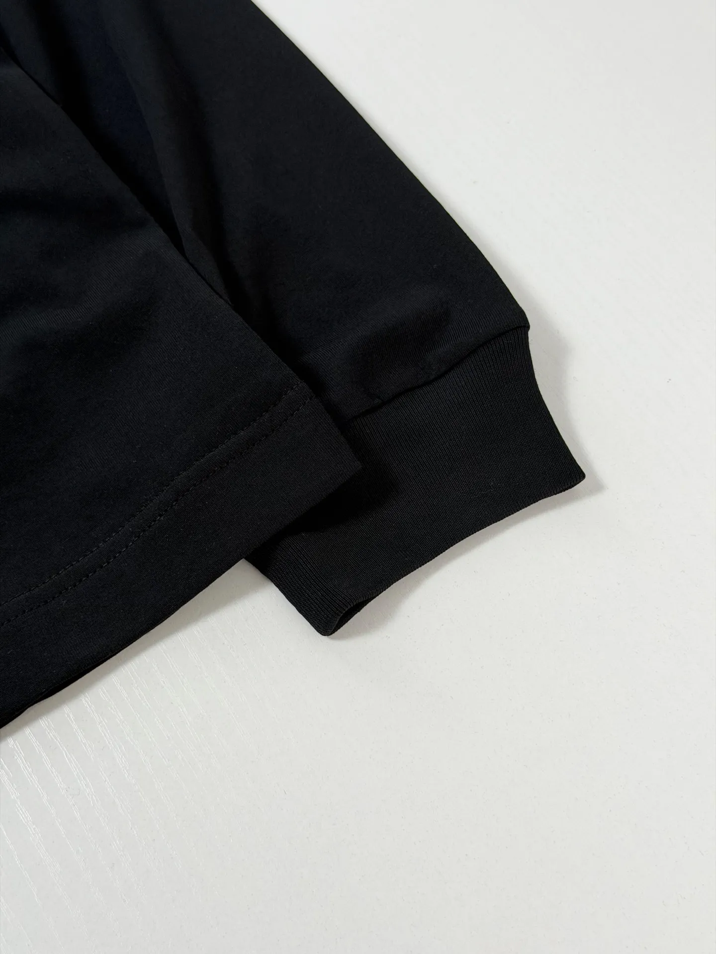 Logo Embroidery Long-Sleeve T-Shirt D20820743 — view 6