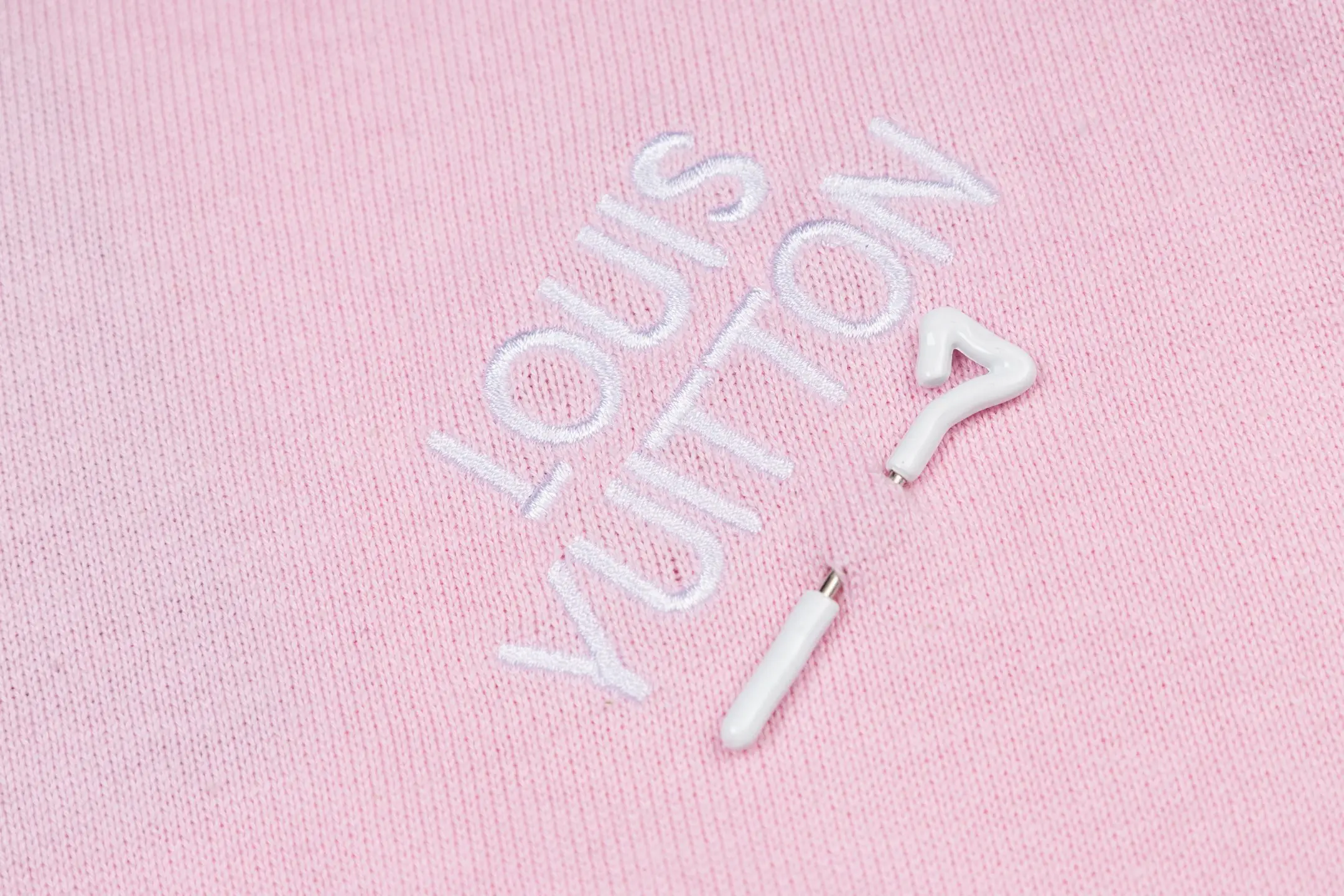 Logo Embroidery Pin Detail Knit T-Shirt D21013789 — view 6