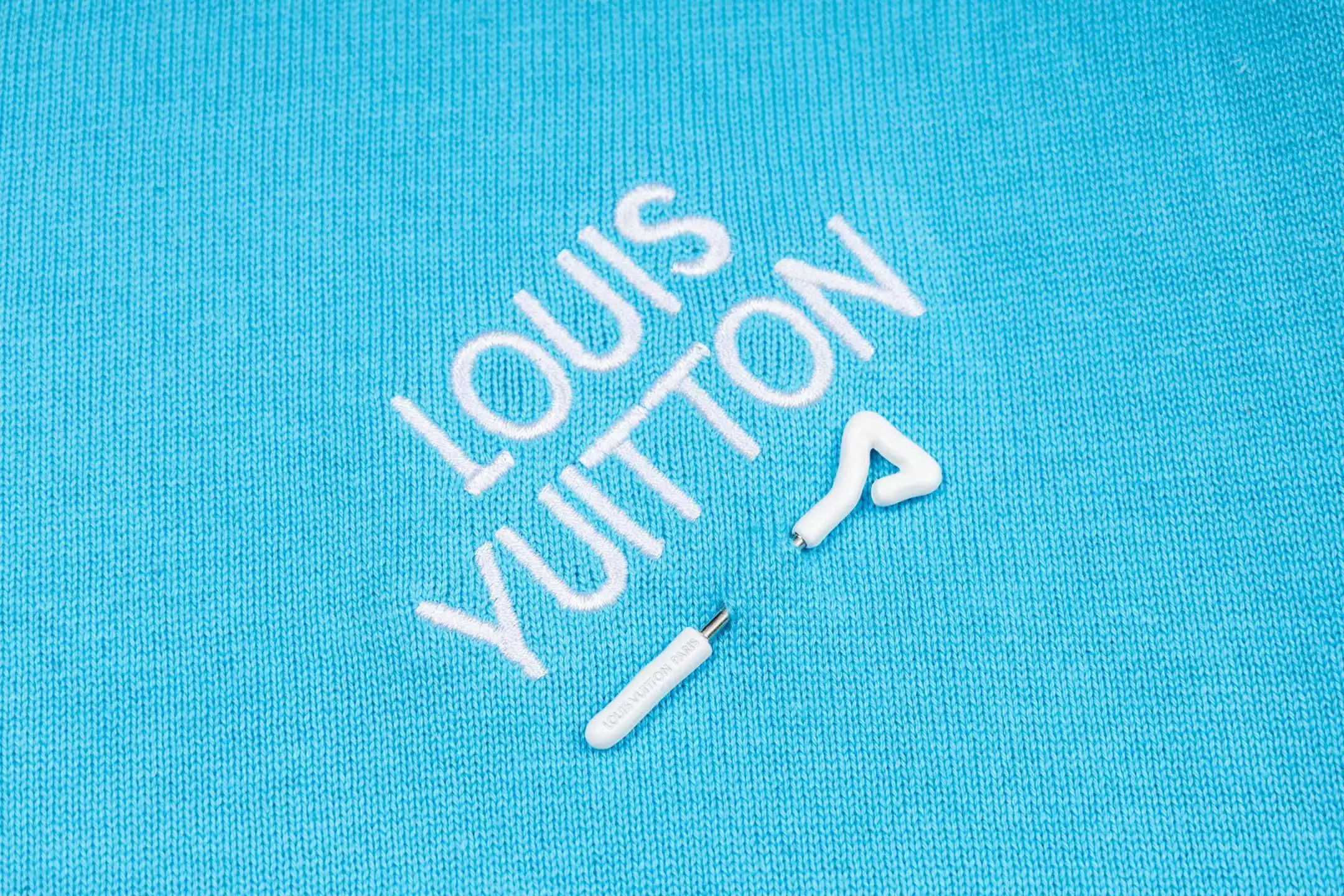 Pin Embroidered Cotton Knit T-Shirt D21013790 — view 6