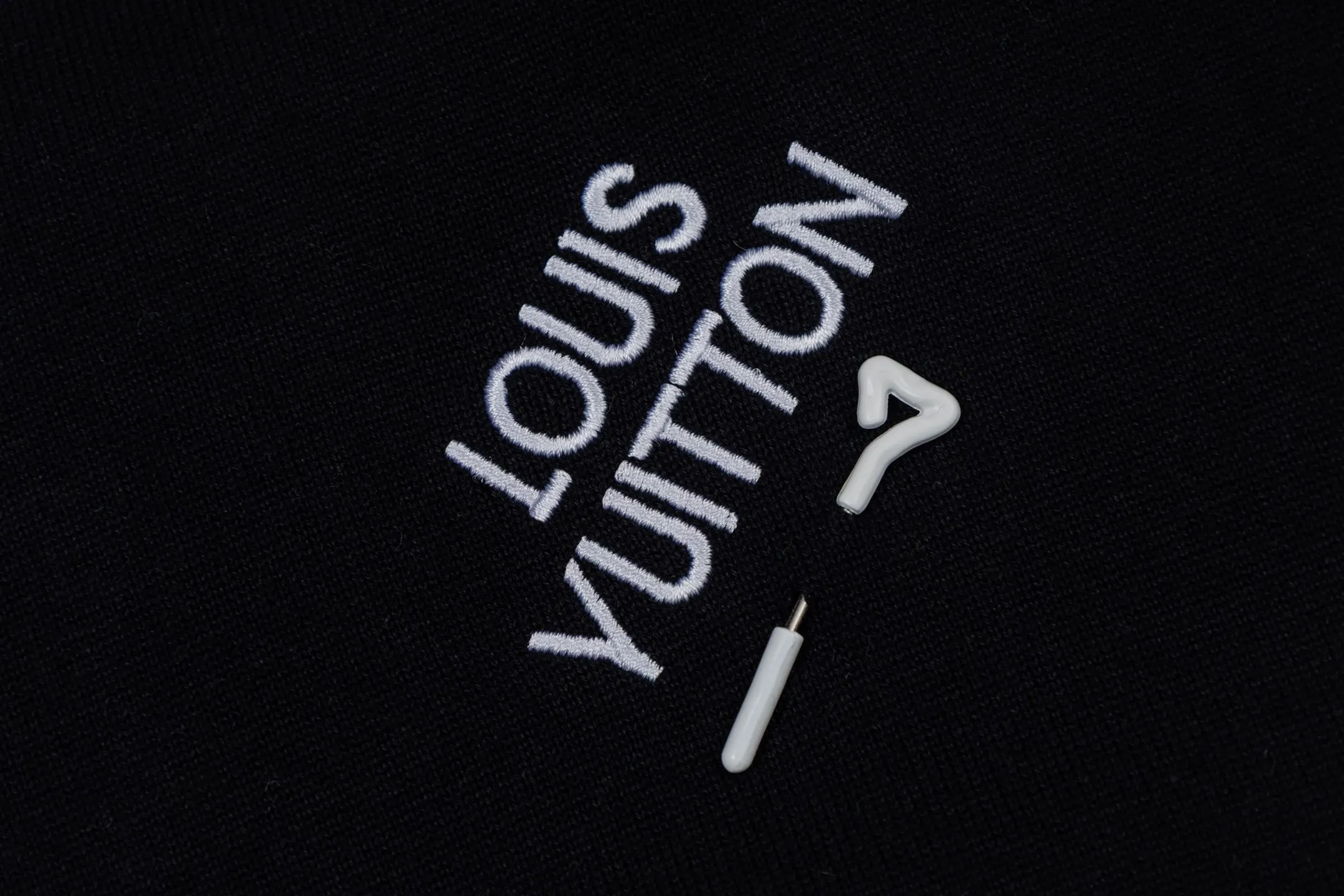 Logo Embroidery Cotton Knit T-Shirt D21013787 — view 6