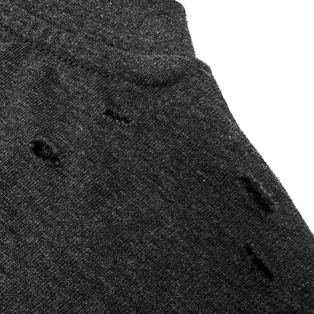 Gothic Logo Distressed Long-Sleeve T-Shirt D21020995 — view 4