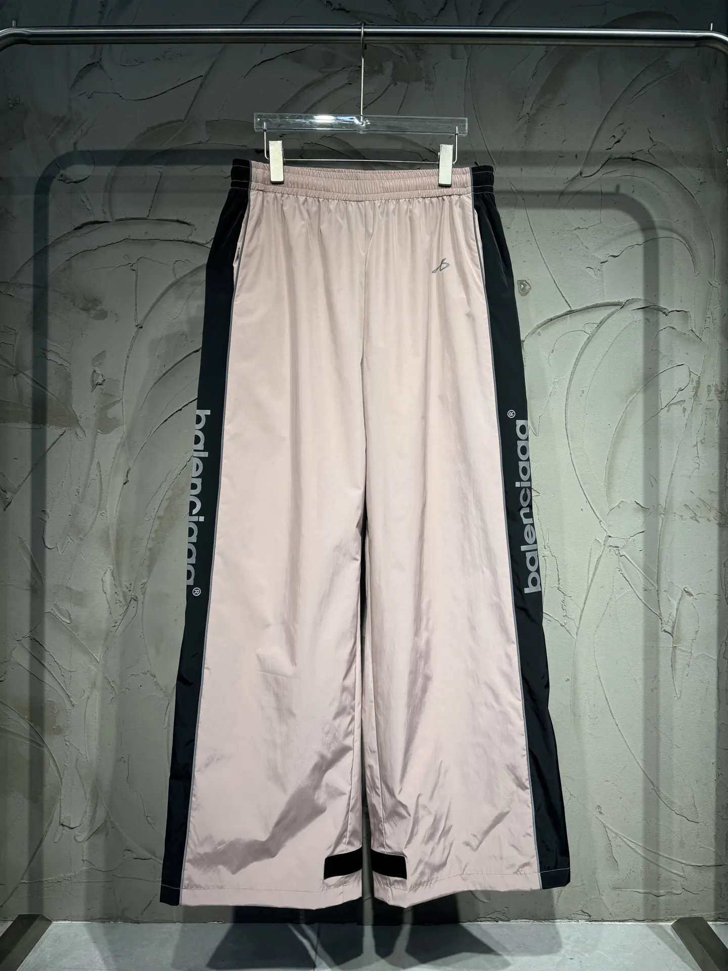 Bodies Reflective Logo Track Pants D21023033