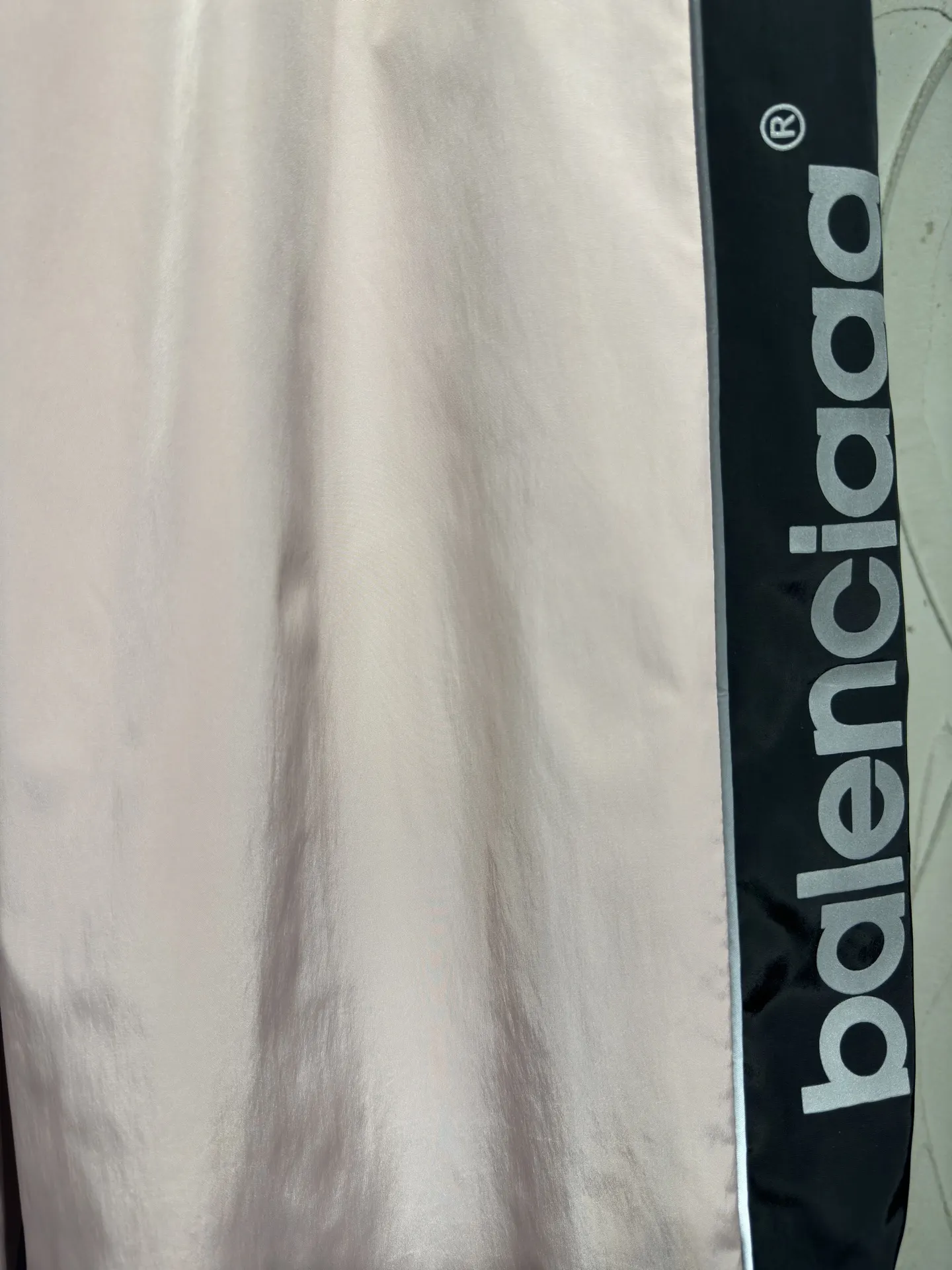 Bodies Reflective Logo Track Pants D21023033 — view 7
