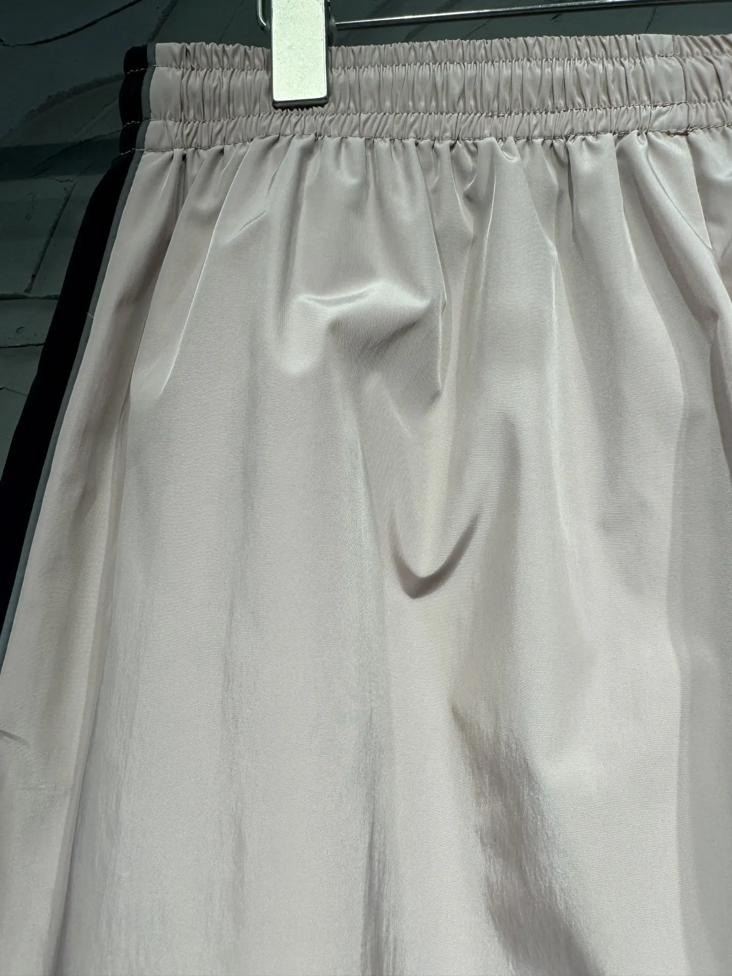 Bodies Reflective Logo Track Pants D21023033 — view 12