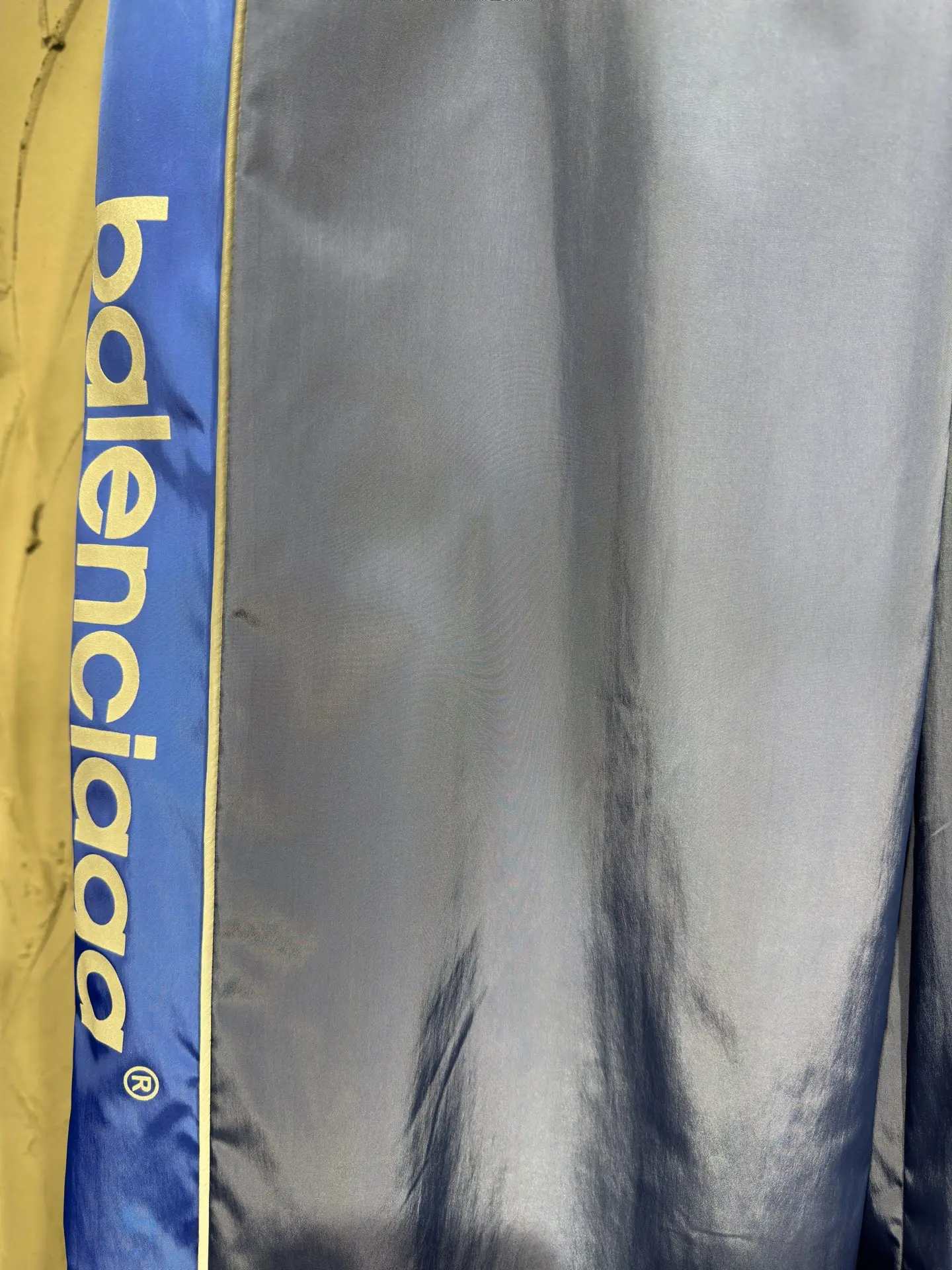 Bodies Reflective Logo Track Trousers D21023032 — view 6