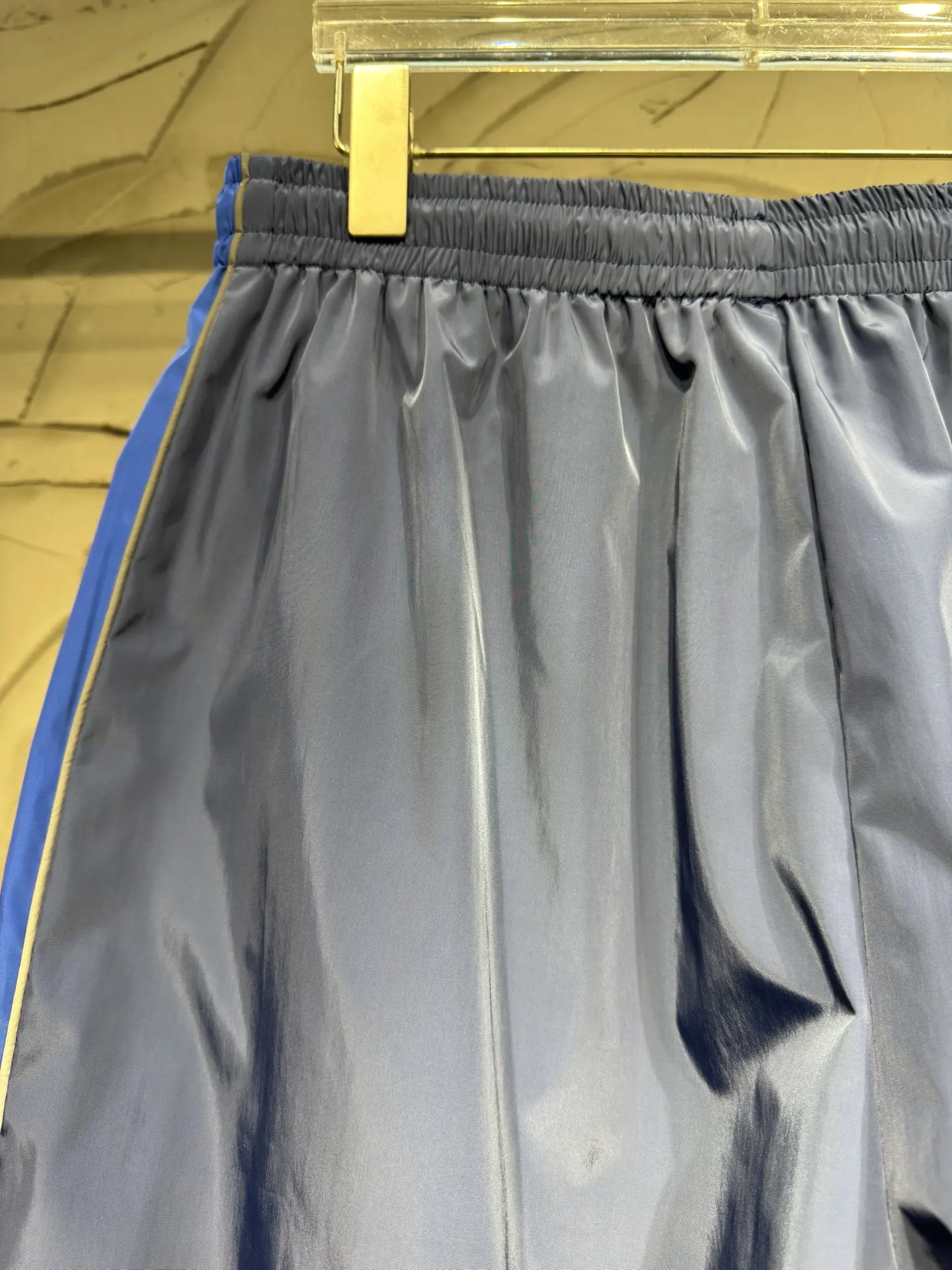 Bodies Reflective Logo Track Trousers D21023032 — view 14